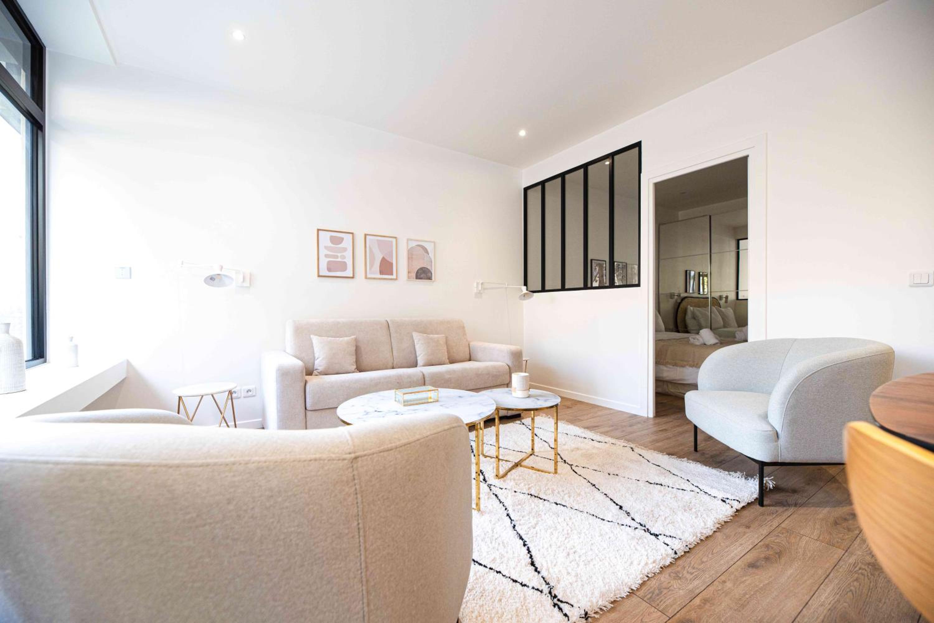 Superior Apartment