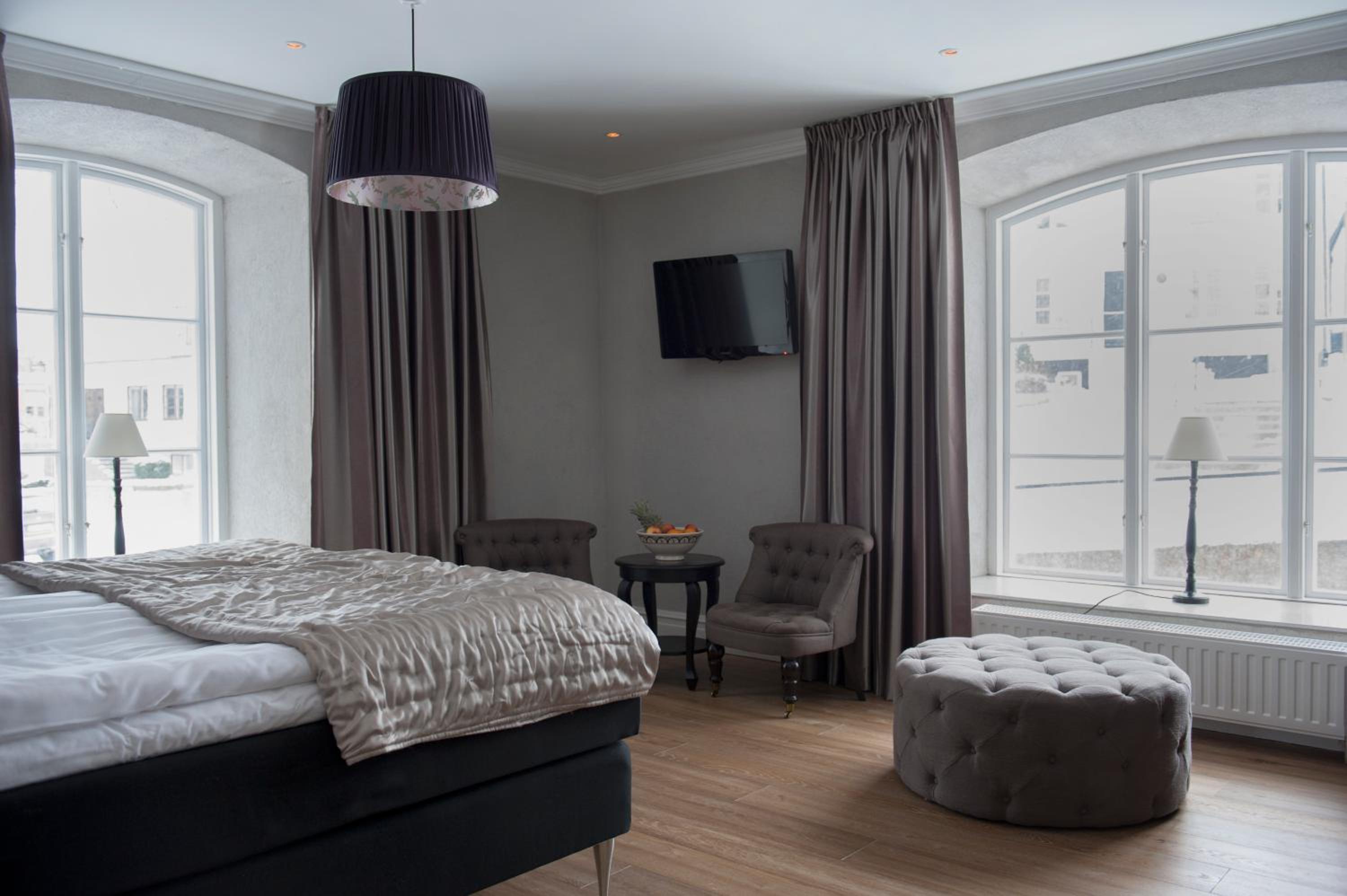 Deluxe Double Room - Photo 8