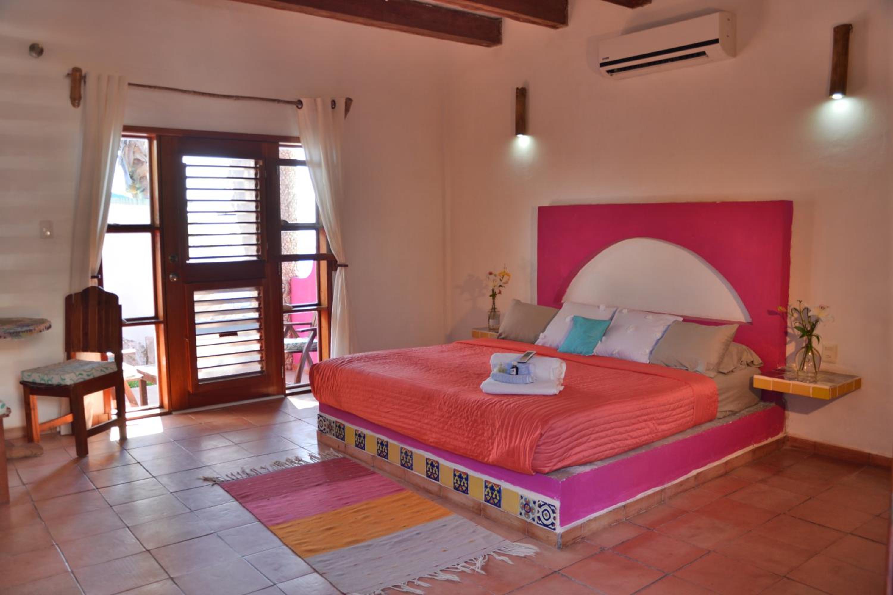 Deluxe Bungalow with Garden View