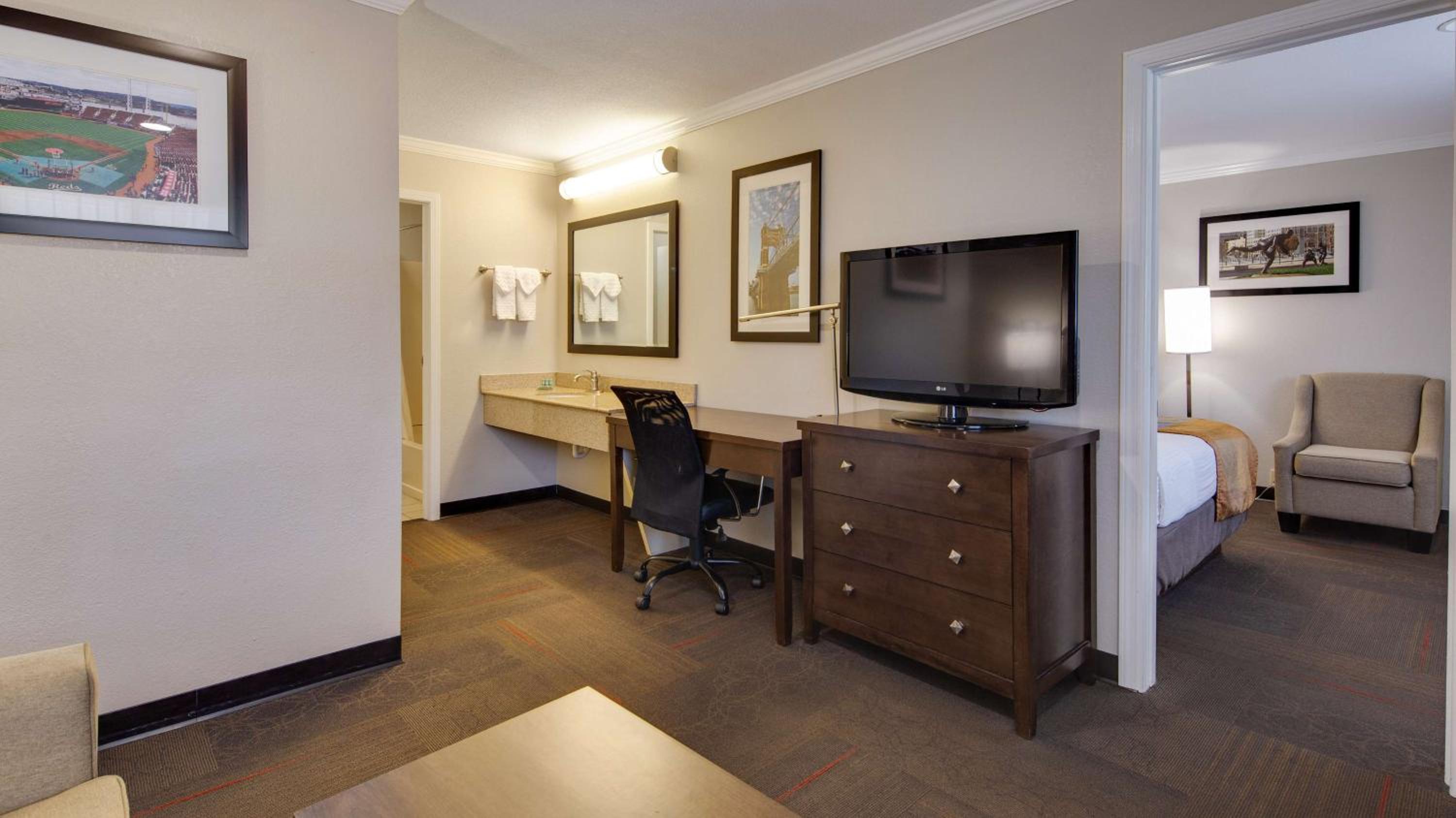 Double Suite - Non Smoking - Photo 6