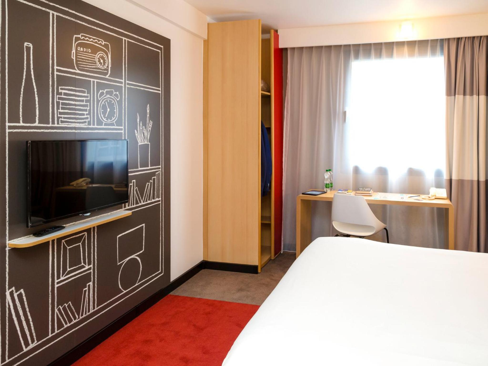 Double Room - Photo 6