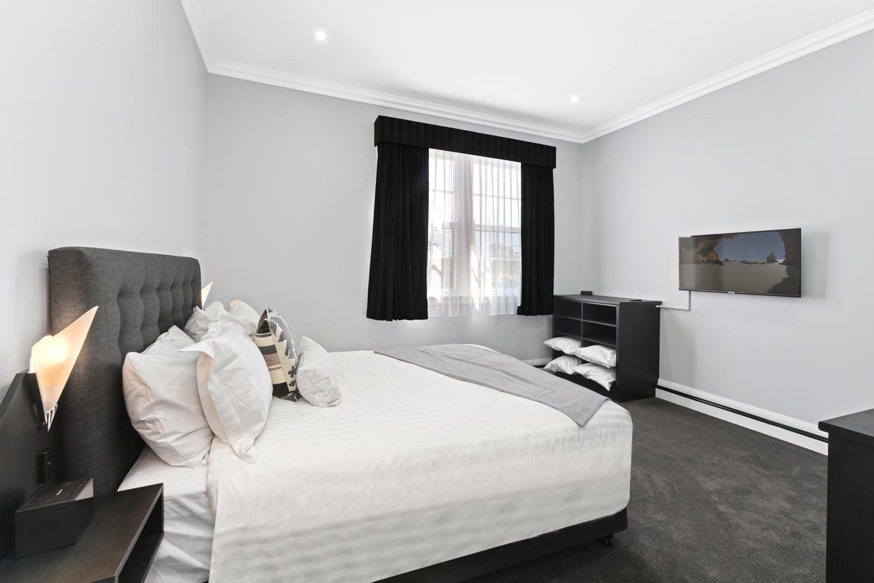 Apartment - Photo 3