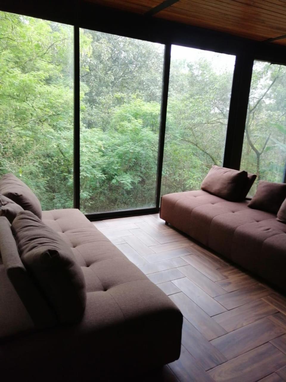 Deluxe Double Room (2 Adults + 1 Child) - Photo 1
