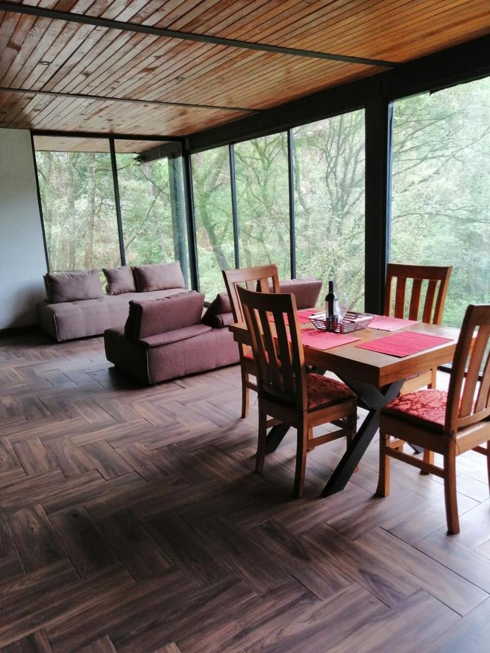 Deluxe Double Room (2 Adults + 1 Child) - Photo 35