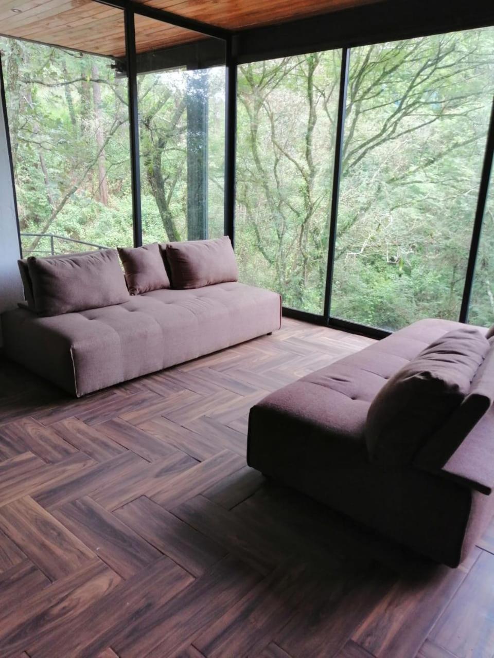 Deluxe Double Room (2 Adults + 1 Child) - Photo 14