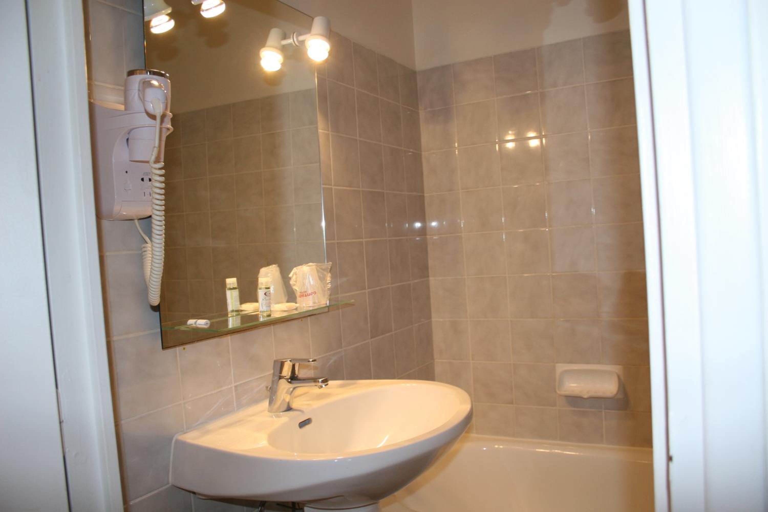 Double Room with Garden View photo 2