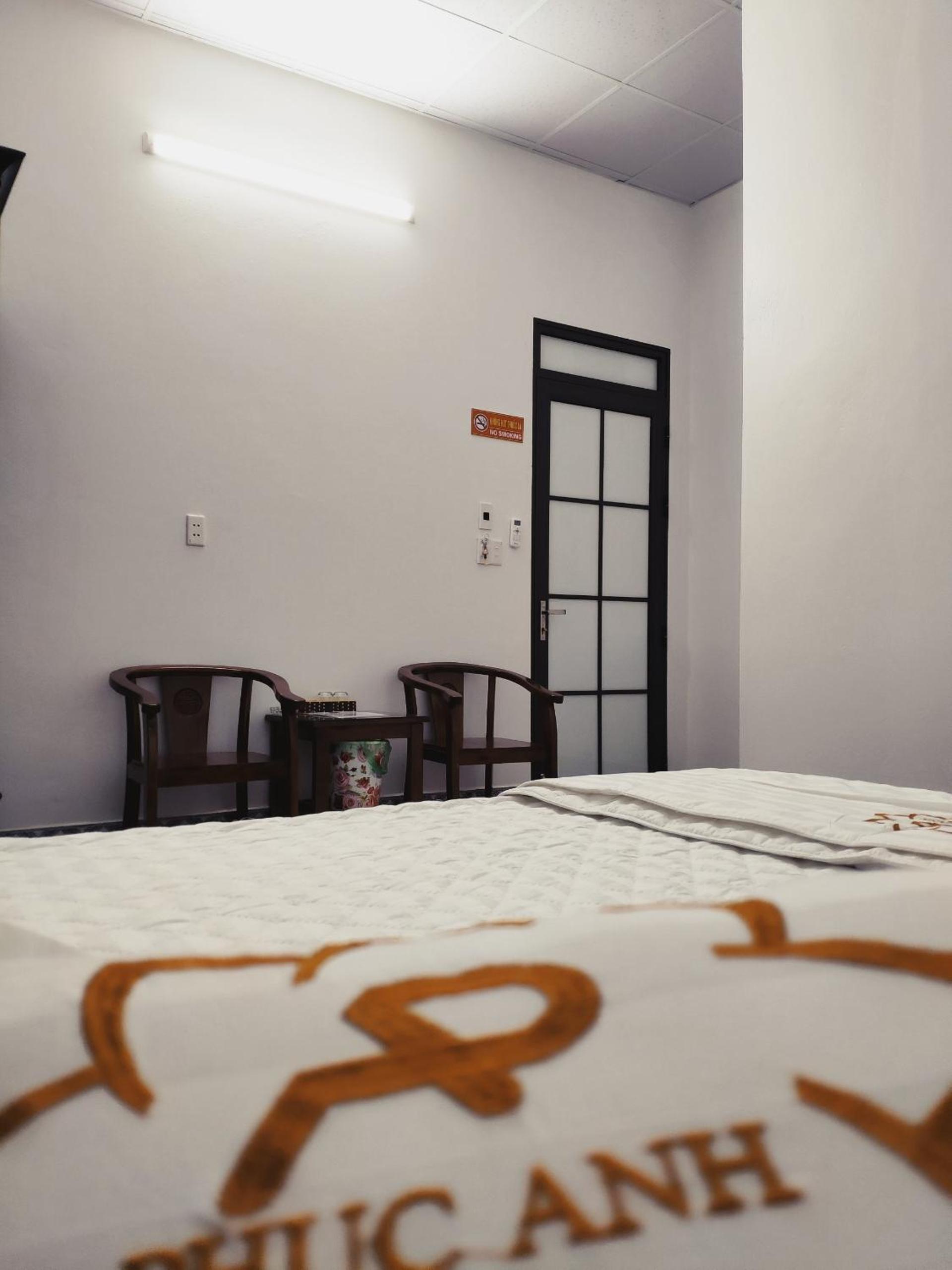 Large Double Room photo 3