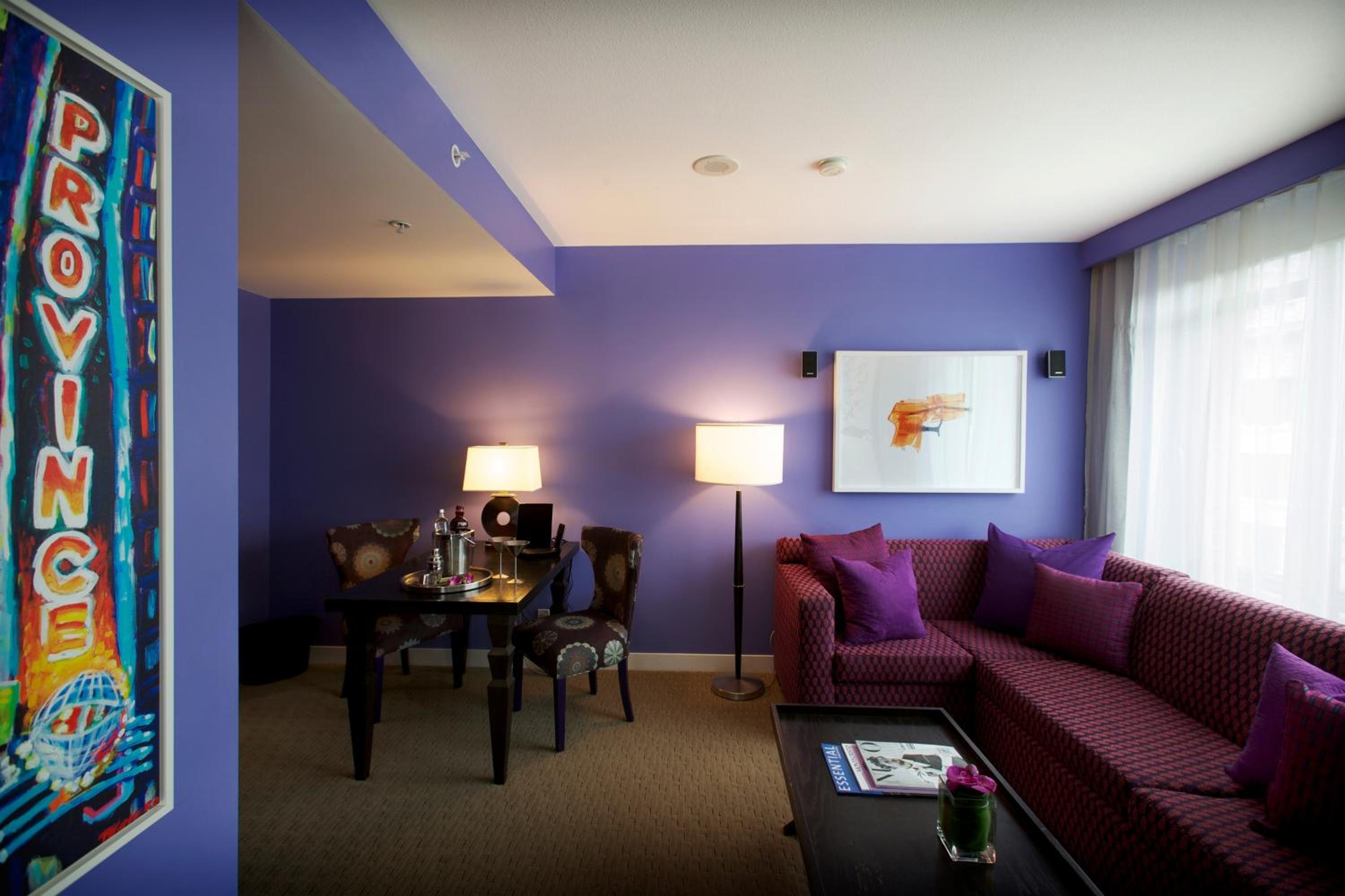 Executive Suite - Photo 7