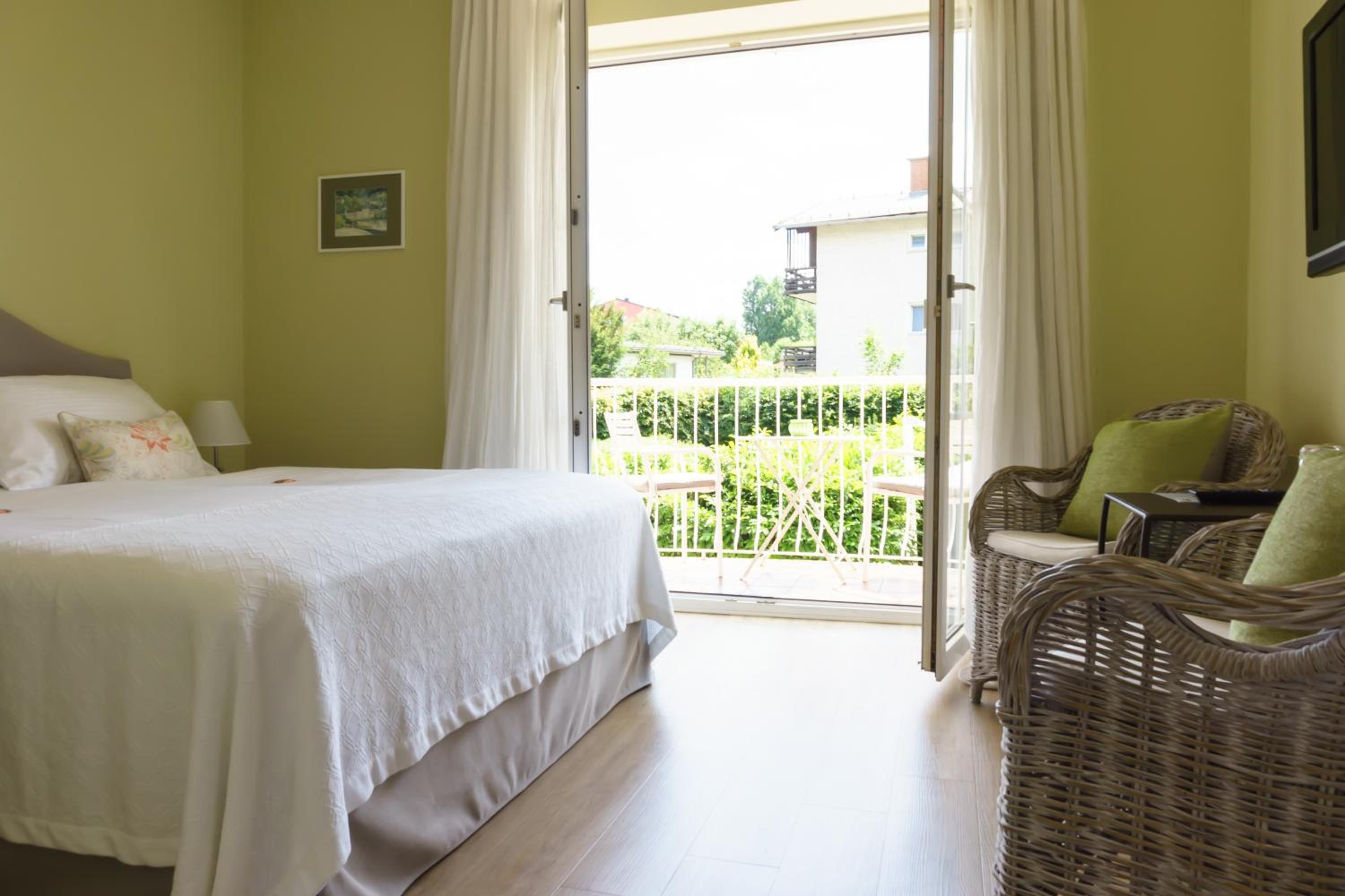 Small Double Room "Cozy" with Balcony