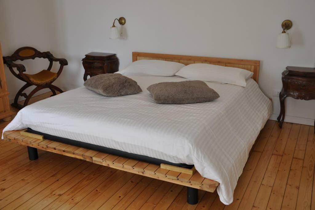Three-Bedroom Apartment photo 1