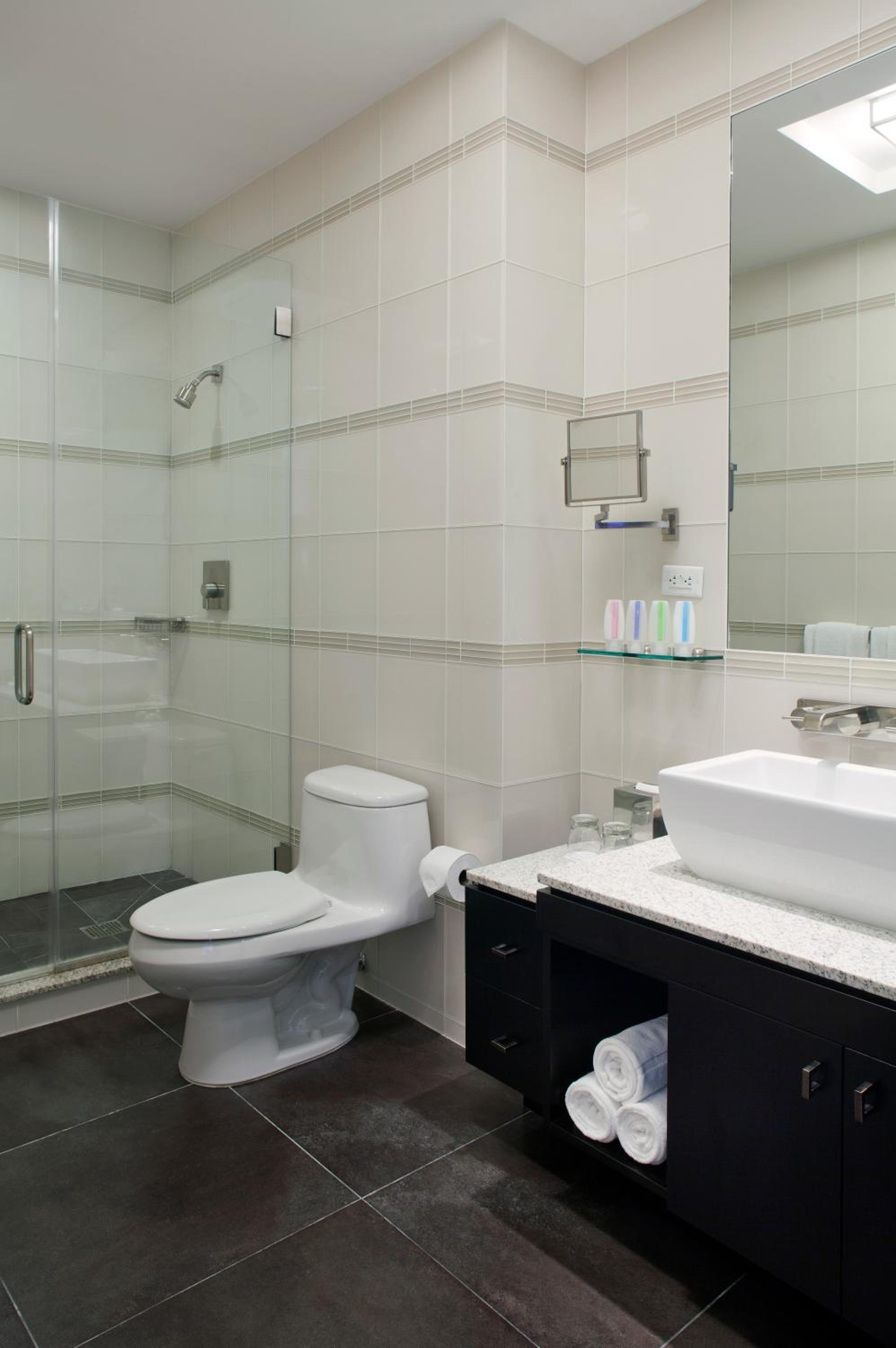 Superior Double Room with Two Double Beds photo 3