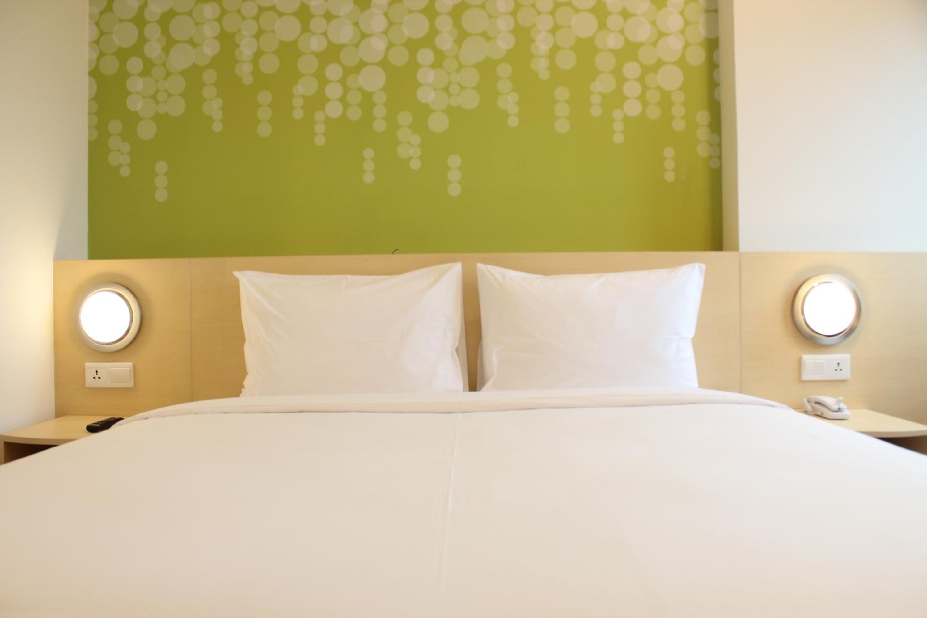 Zest Hollywood Room - Photo 4