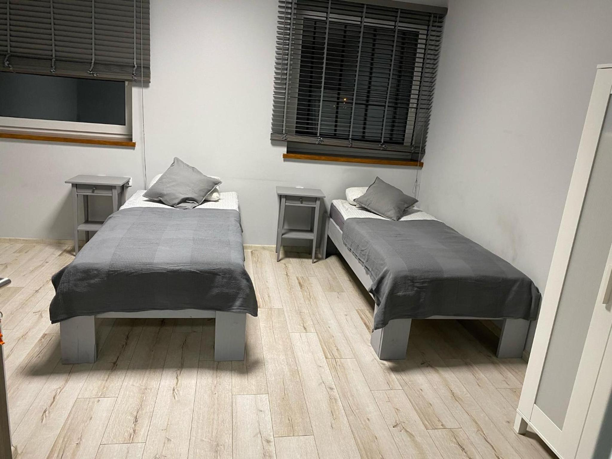 Twin Room with Bathroom - Photo 1