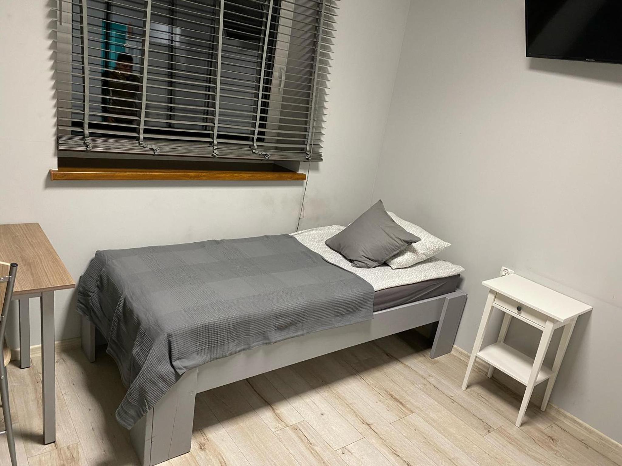 Single Room with Bathroom photo 1