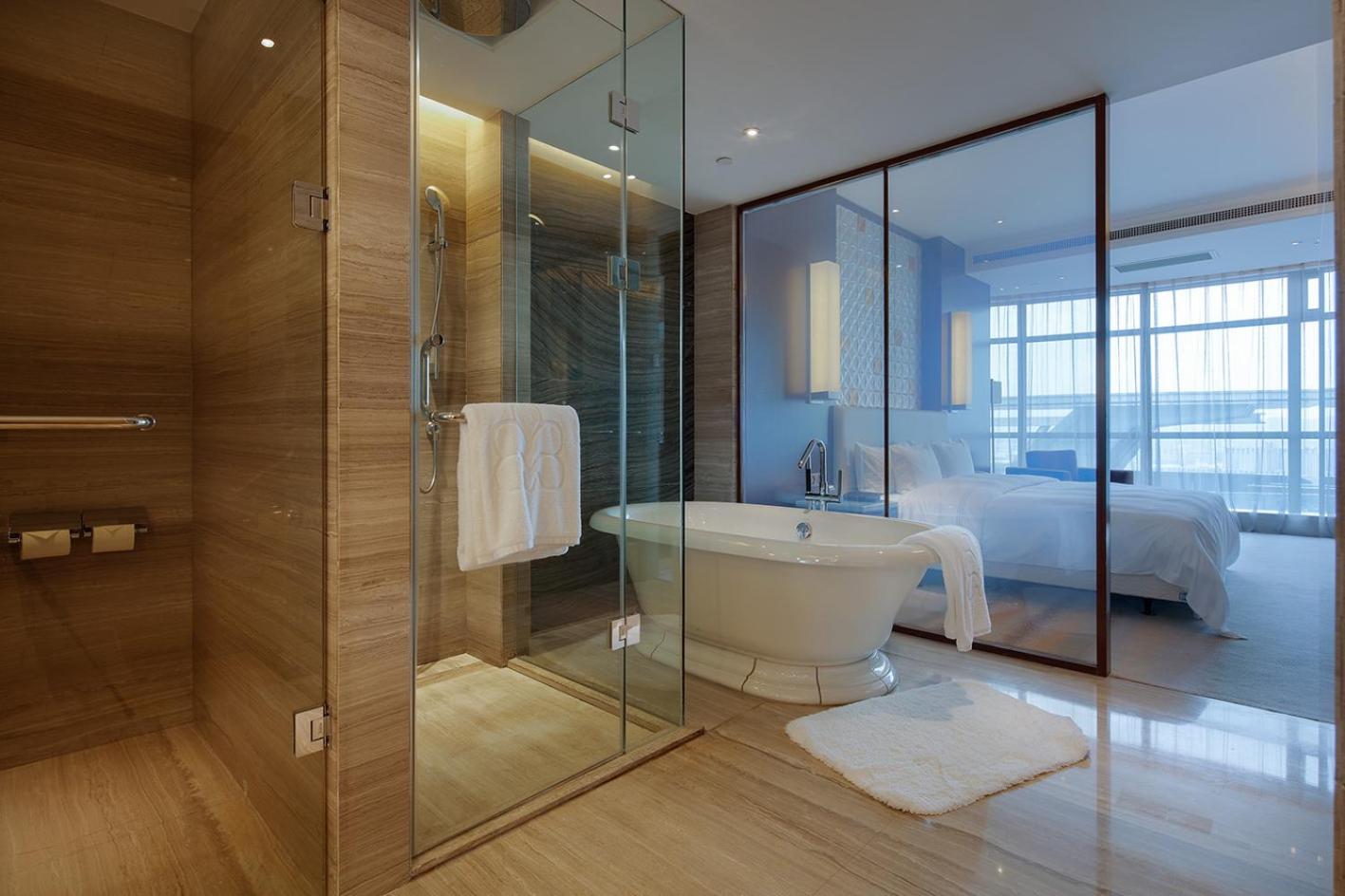 Premier Suite photo 1