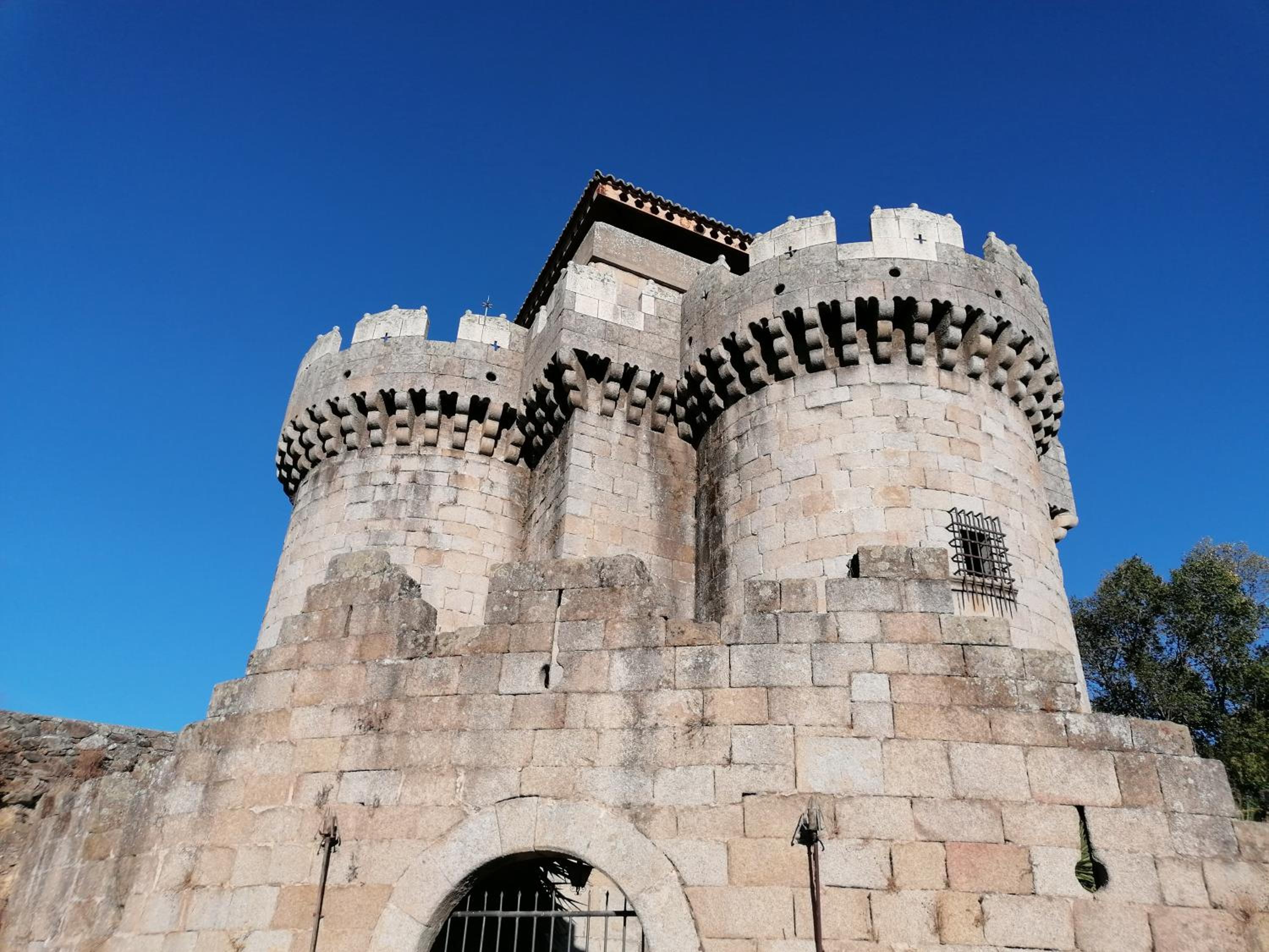 Two-Bedroom House - Photo 32
