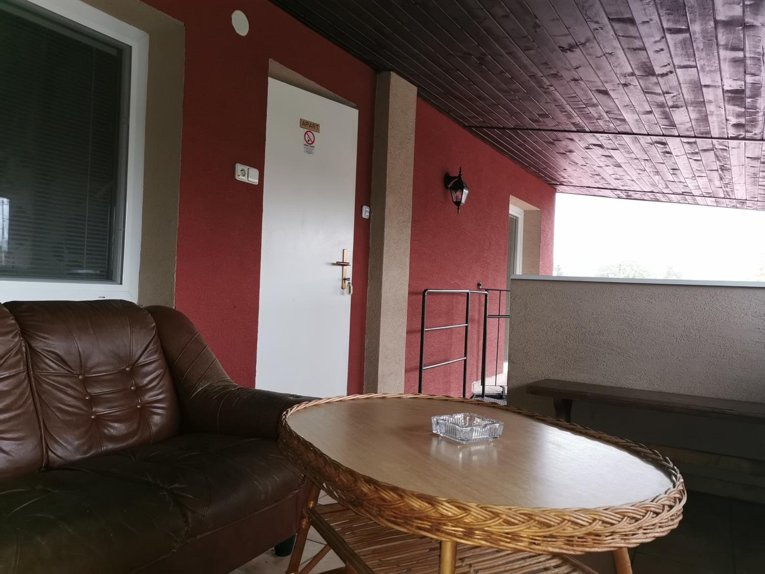 Apartment with Hot Tub photo 3