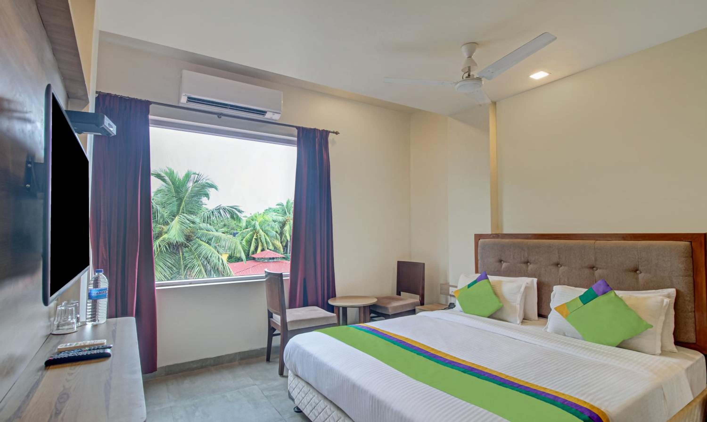 [Sanitized] Deluxe Double Room