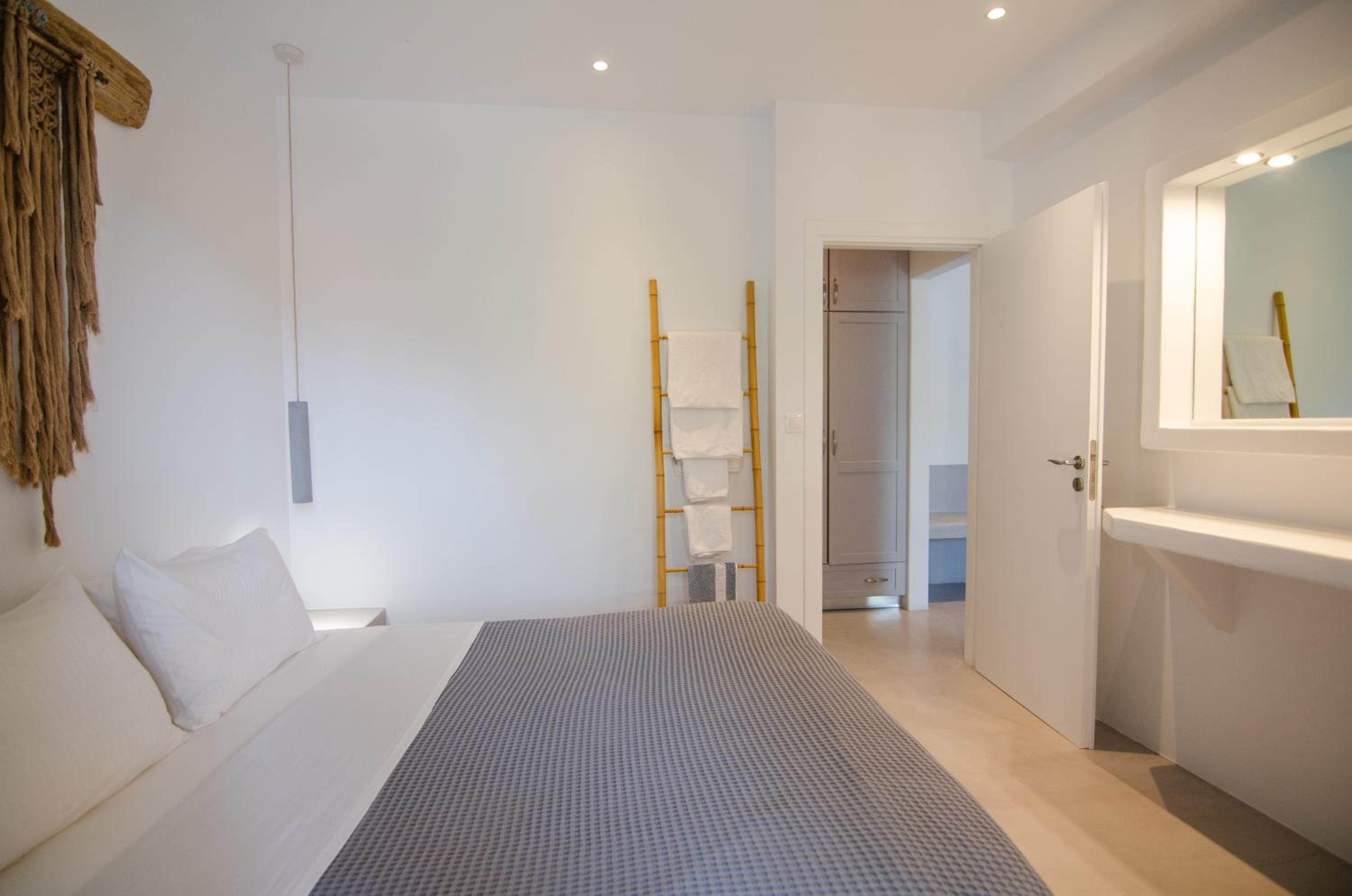 Superior Apartment 2 with Sea View and Private Pool - Photo 5