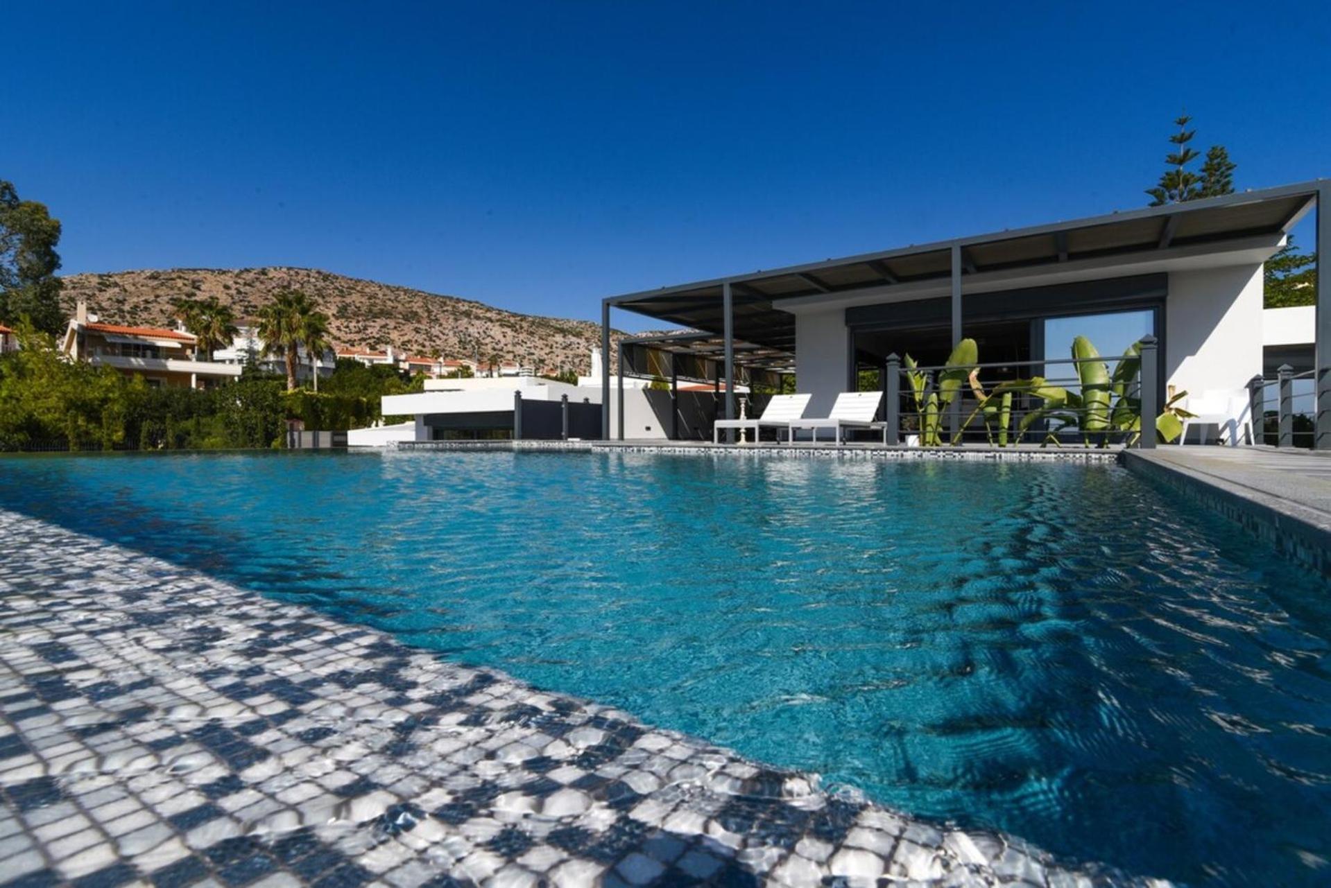 Villa photo 3