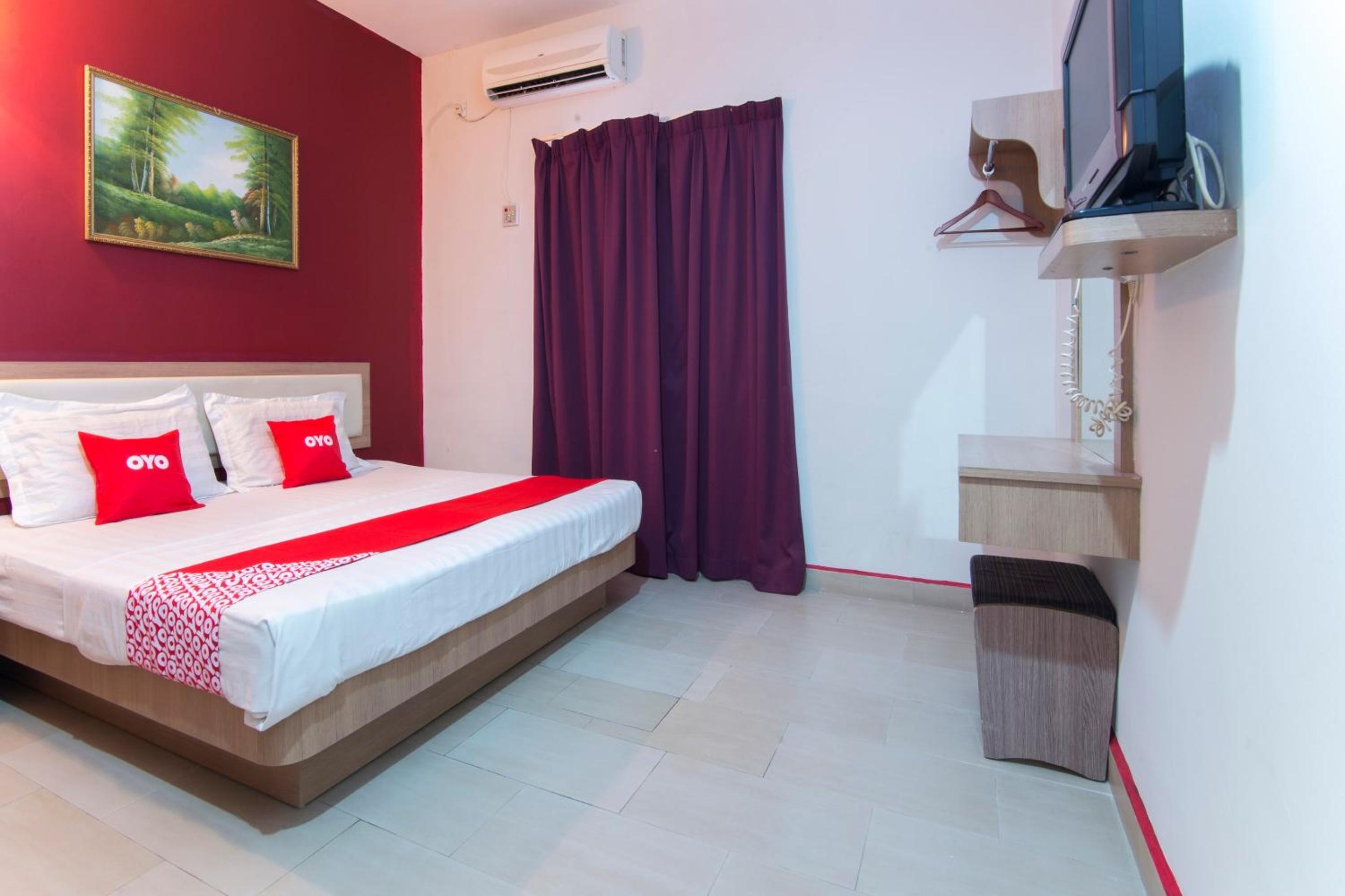 Deluxe King Room photo 3