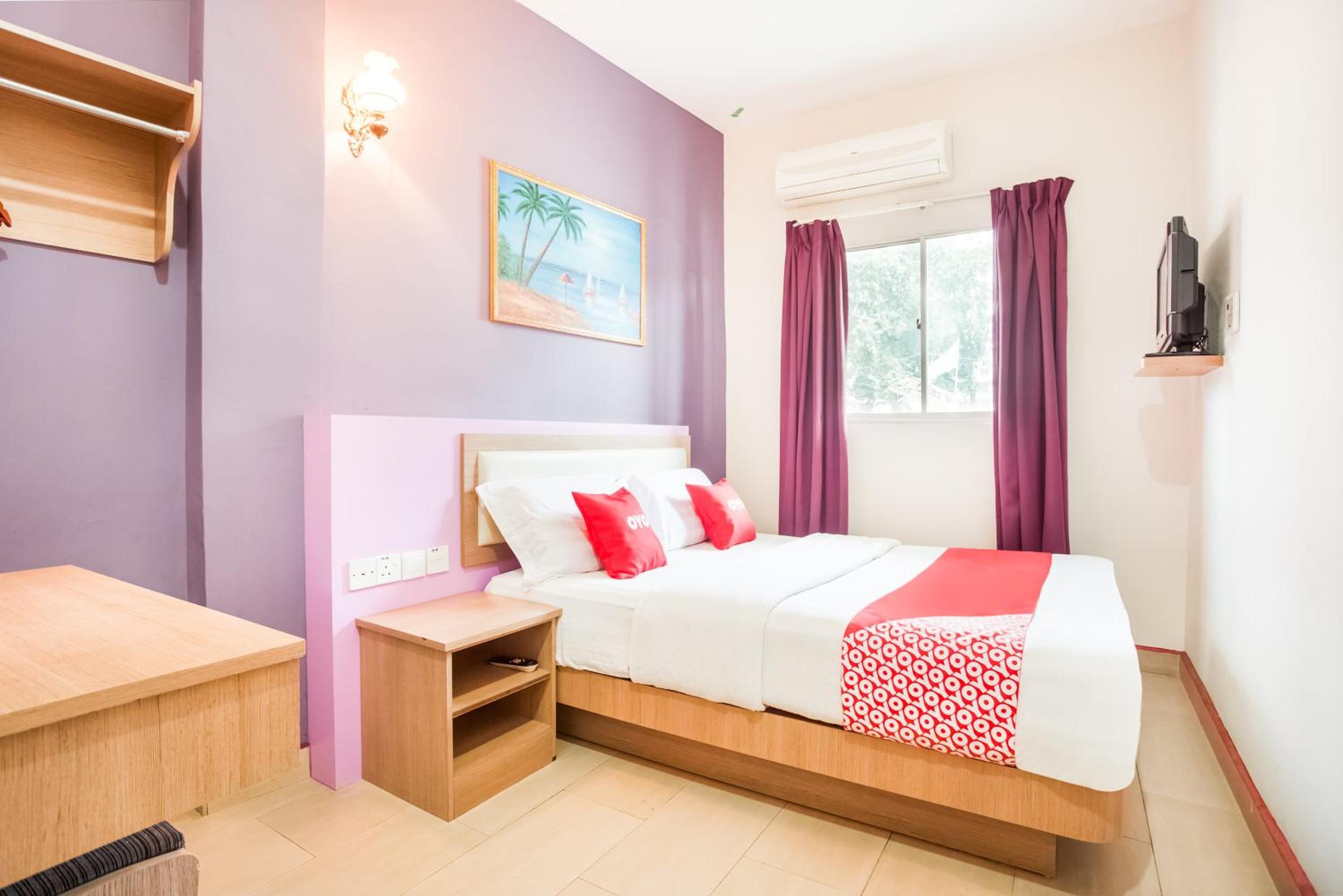 Deluxe Queen Room photo 2