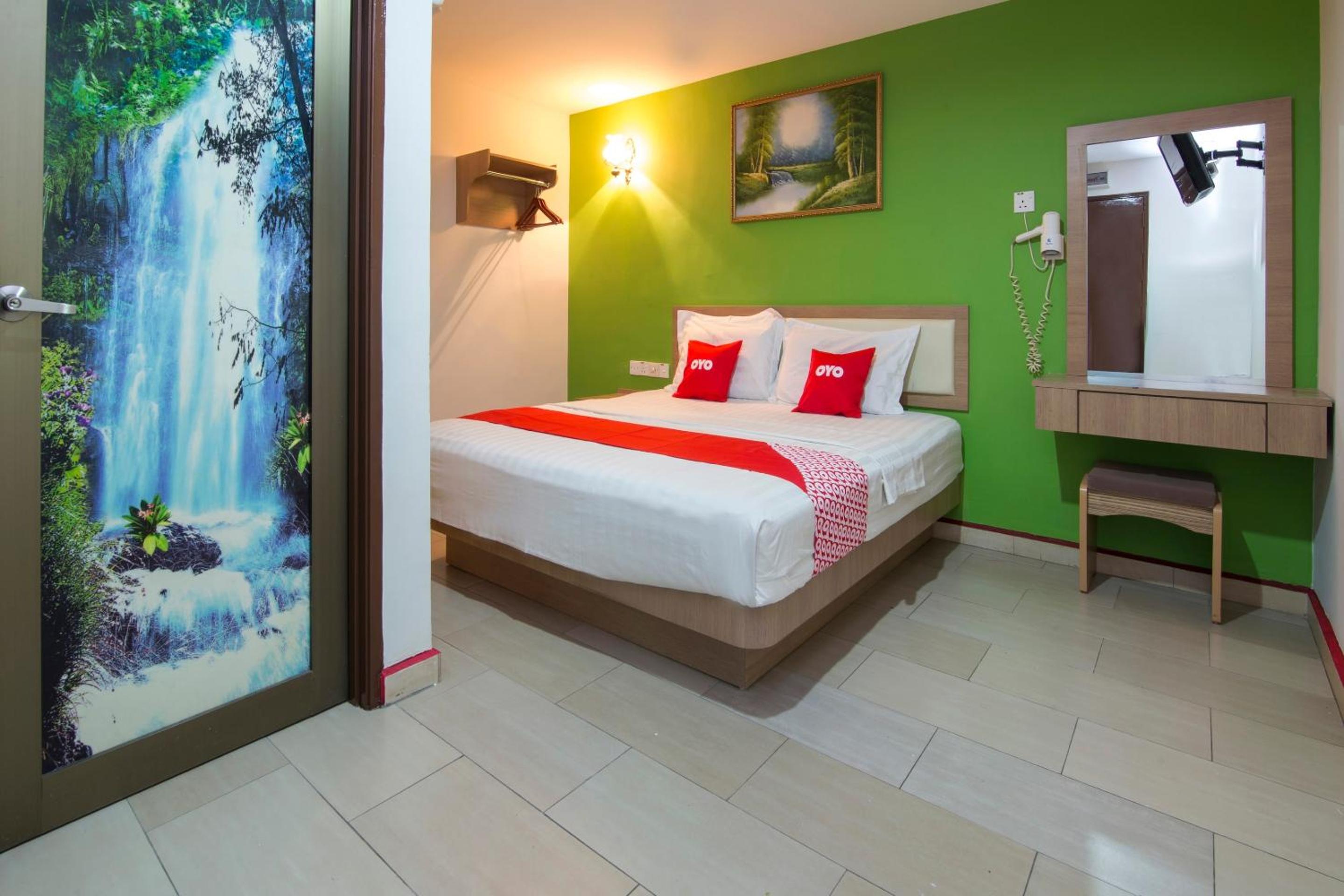 Standard King Room photo 2