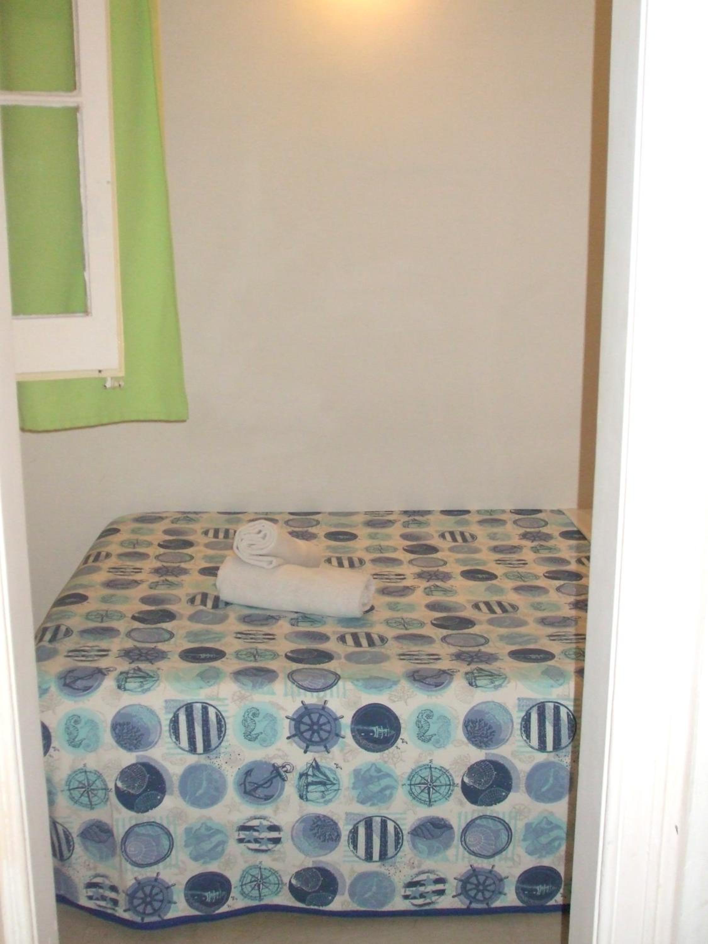 Triple Room with Shared Bathroom photo 3
