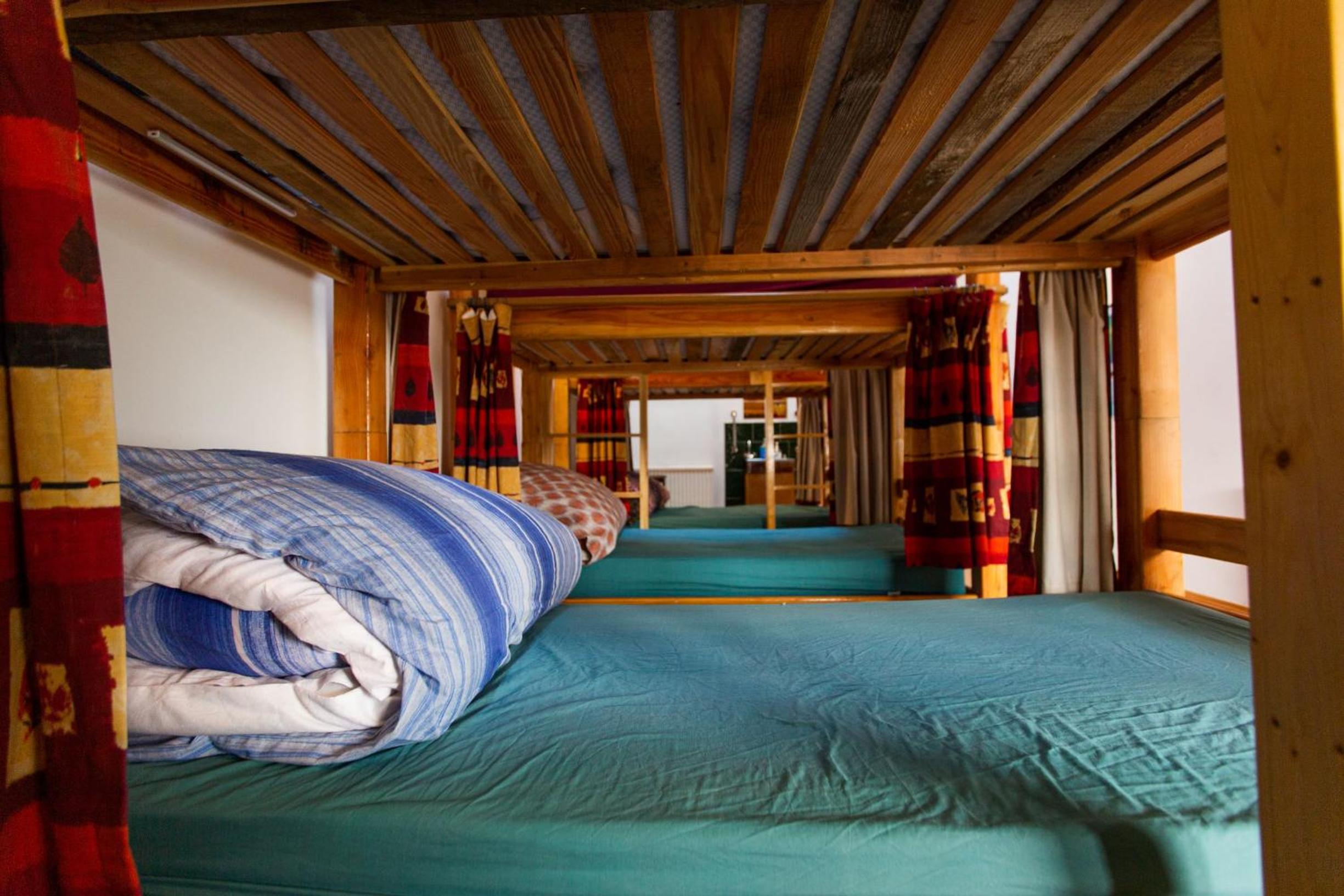 6-Bed Mixed Dormitory Room photo 1