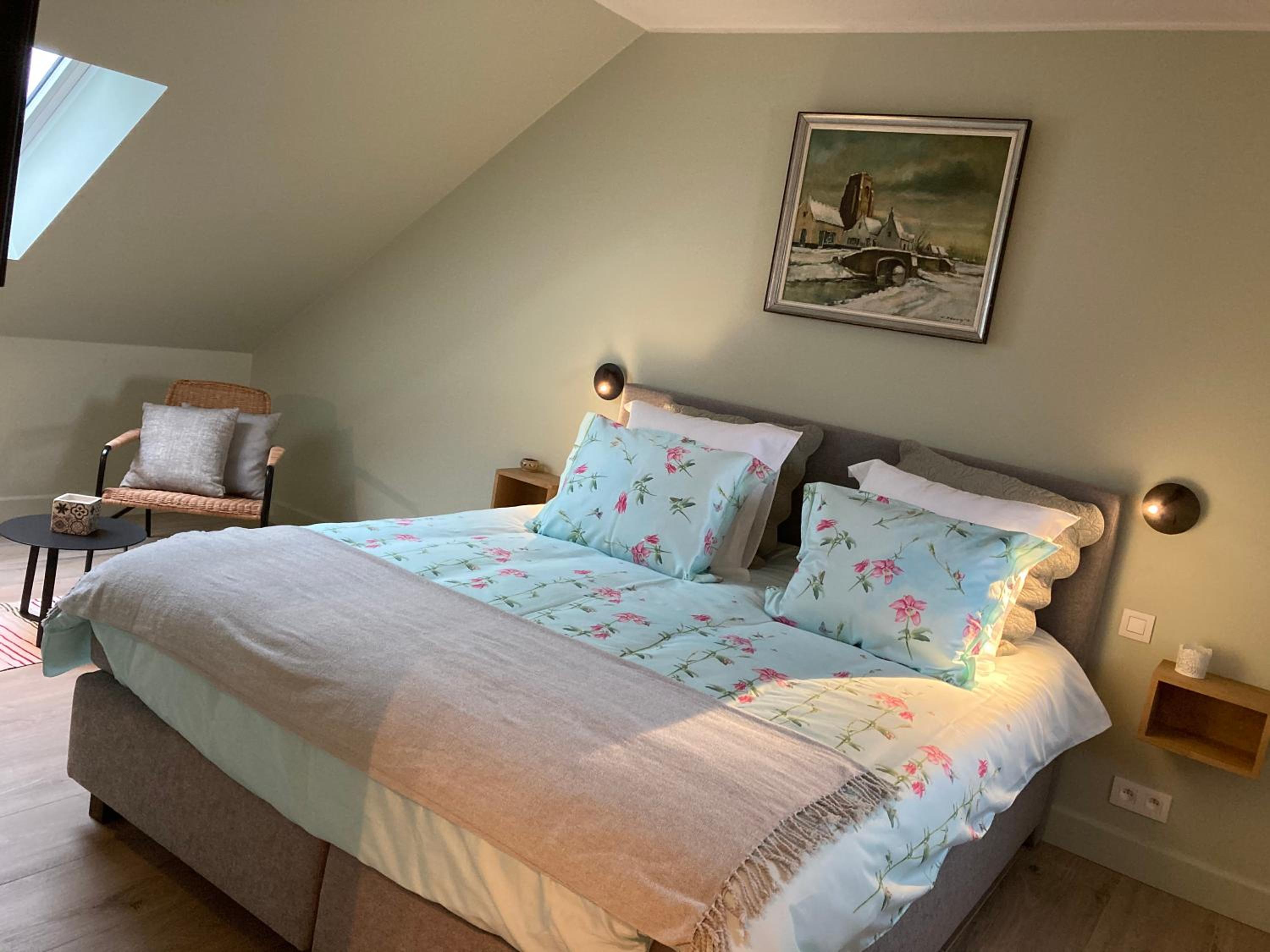 Deluxe King Room