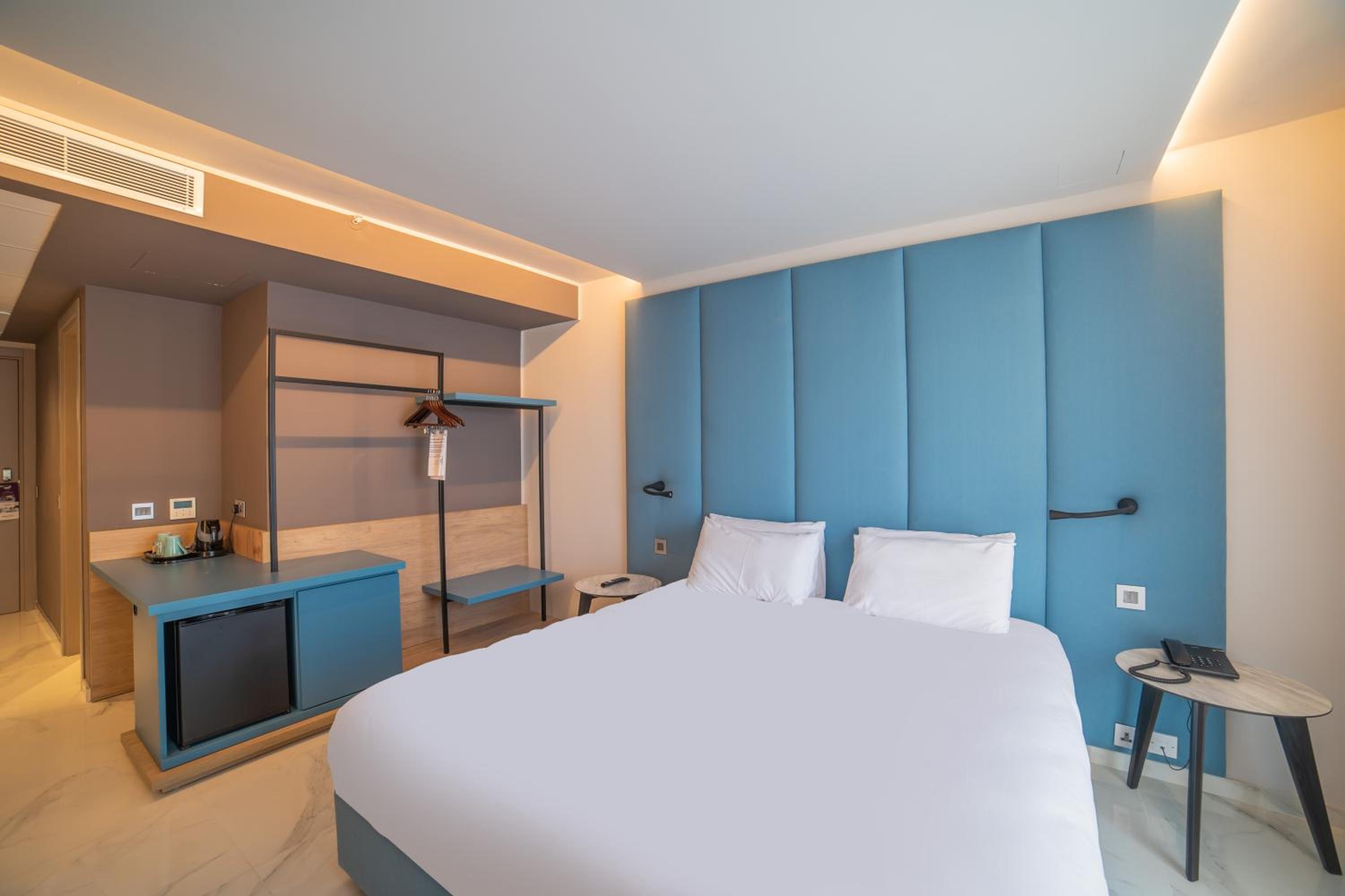 Superior Double or Twin - High Floor