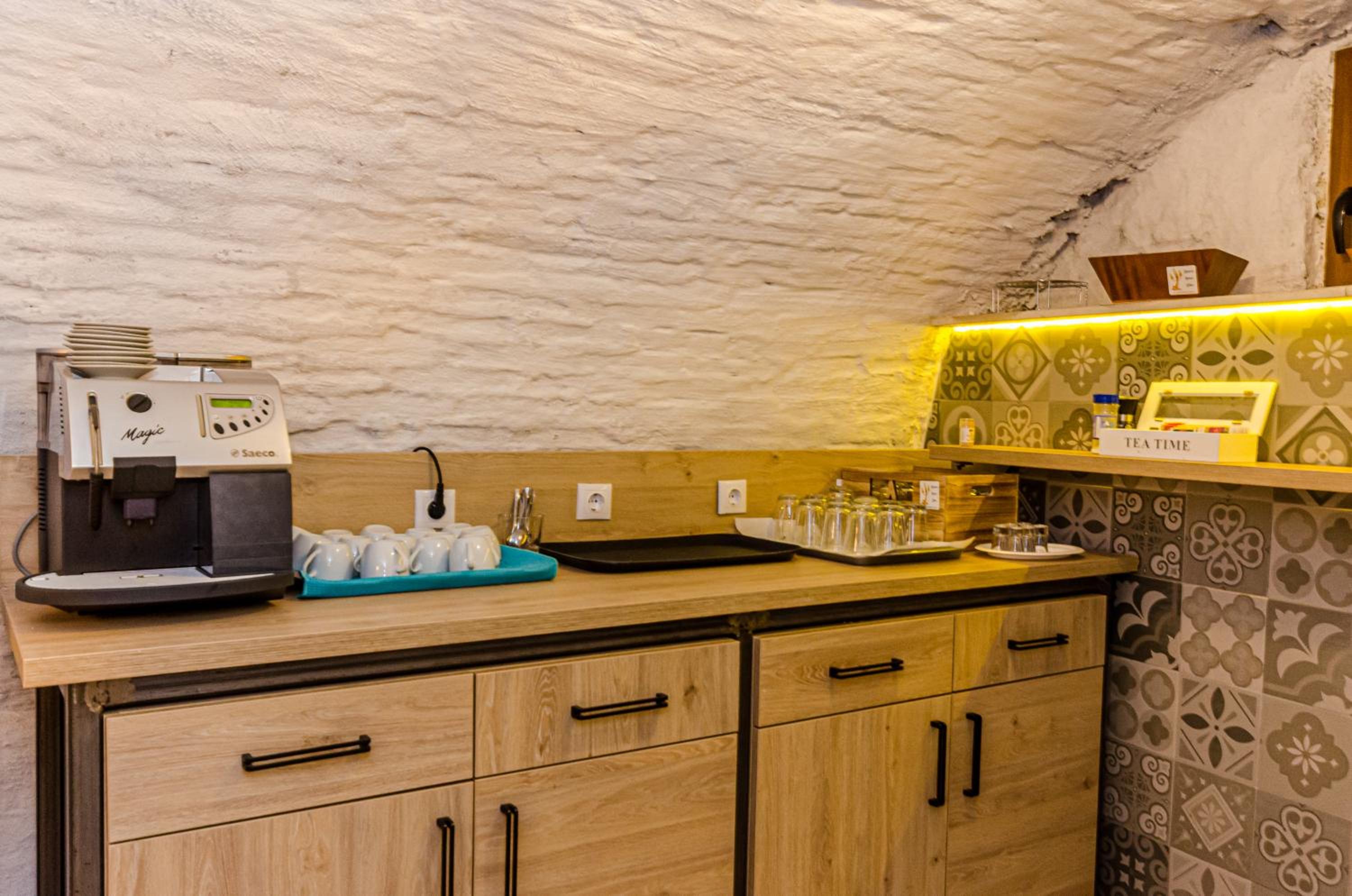 Family Studio - Photo 10