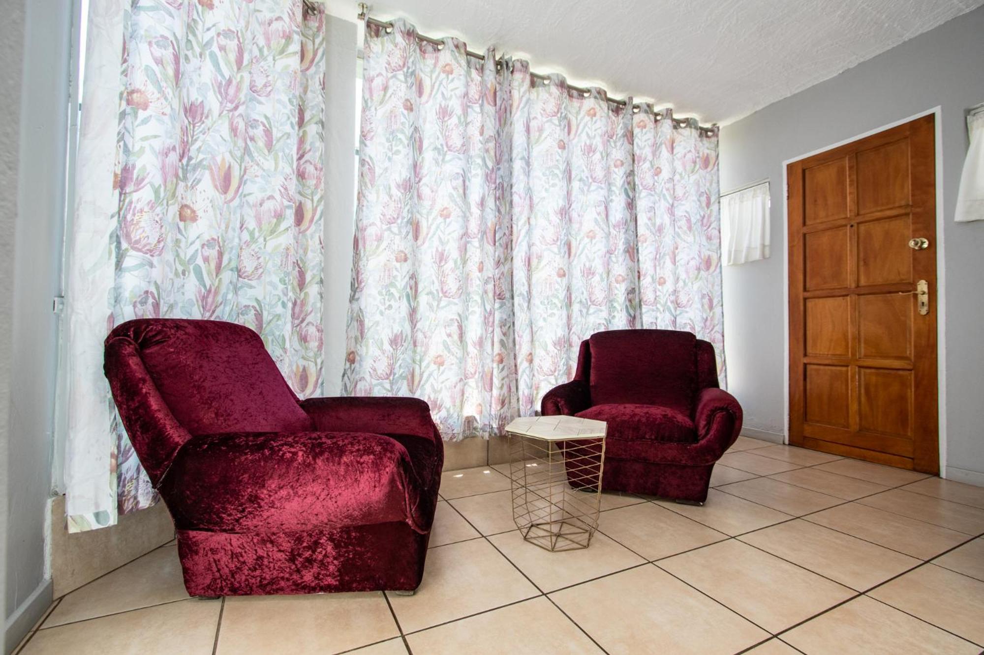 Deluxe Double Room - Photo 25
