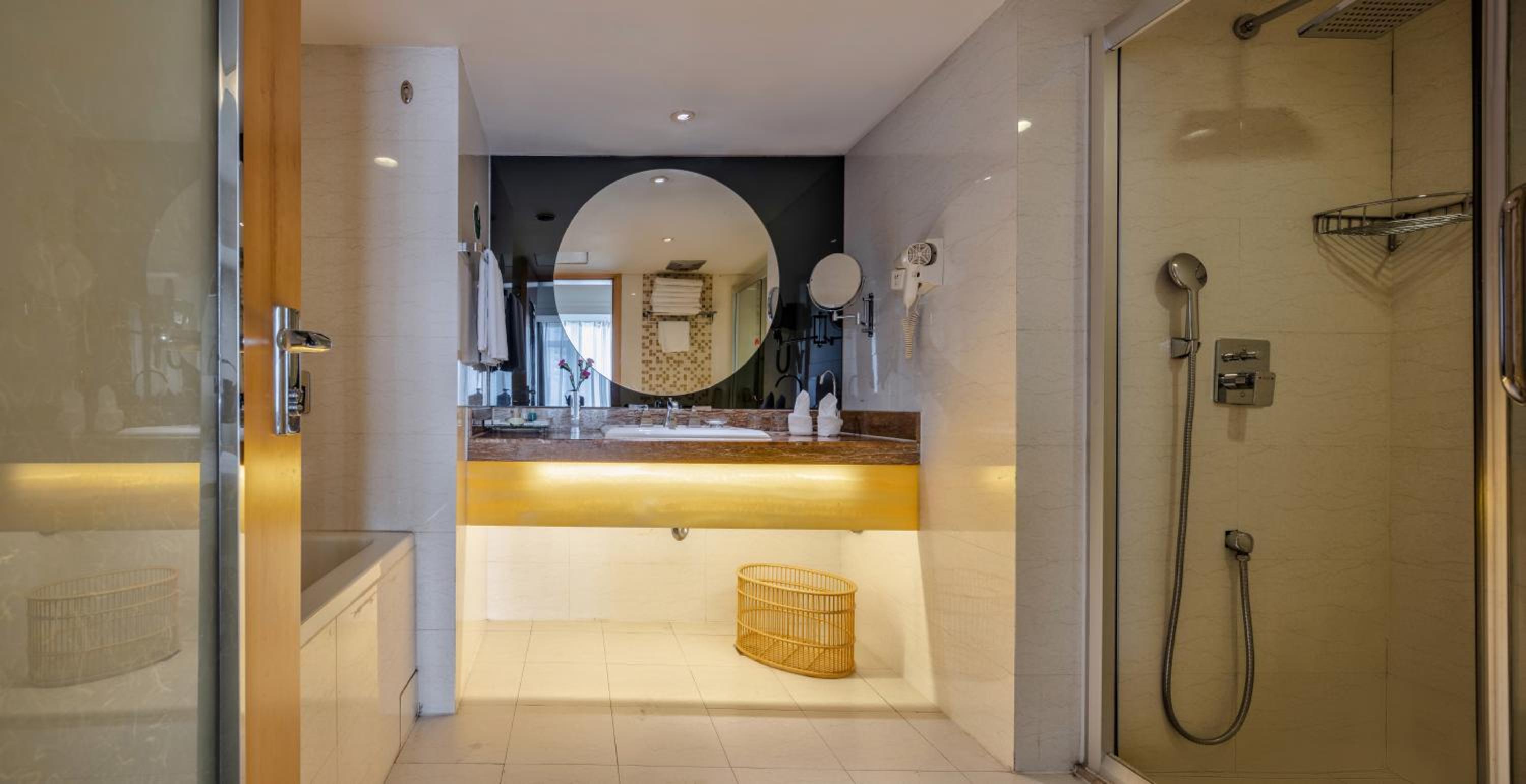 Family Room with Shower photo 3