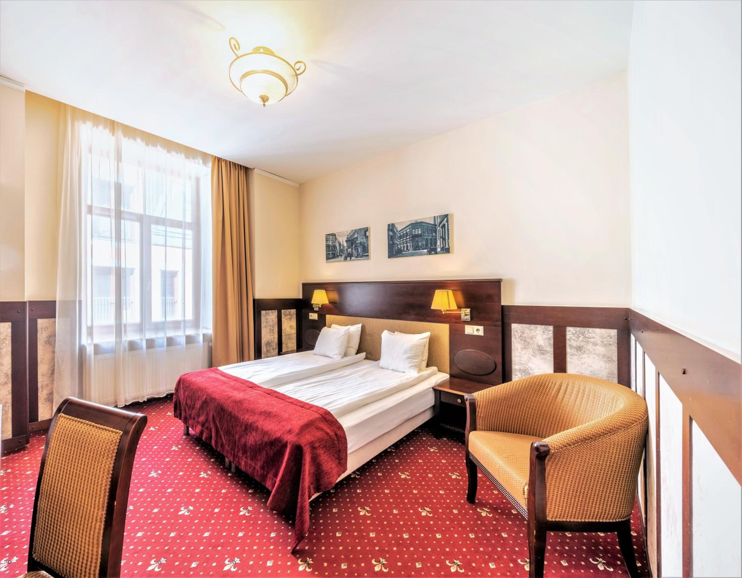 Standard Double or Twin Room photo 1