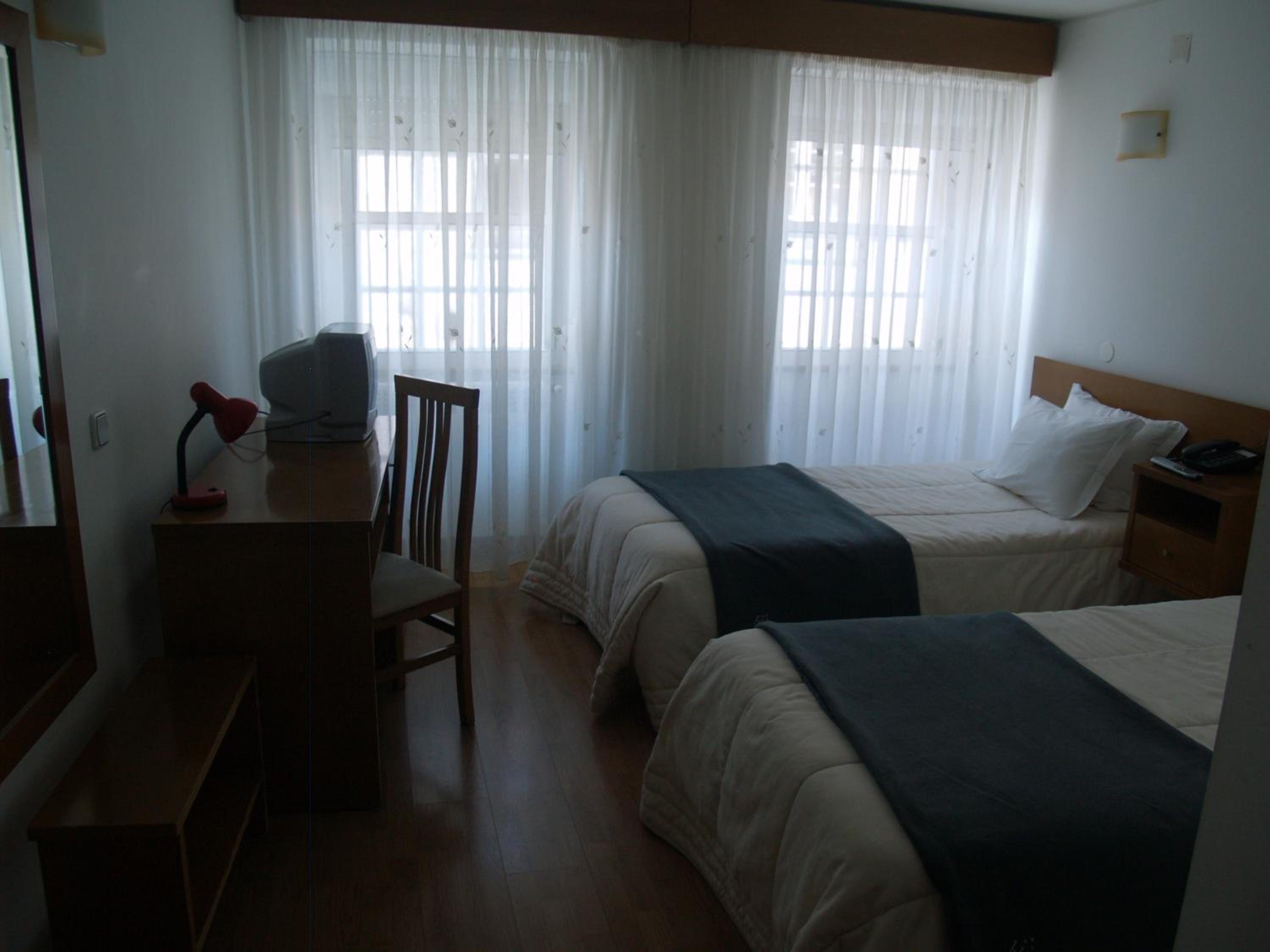 Twin Room - Photo 1