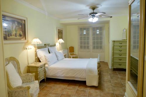 Luxury One-Bedroom Apartment (2 Adults) photo 1