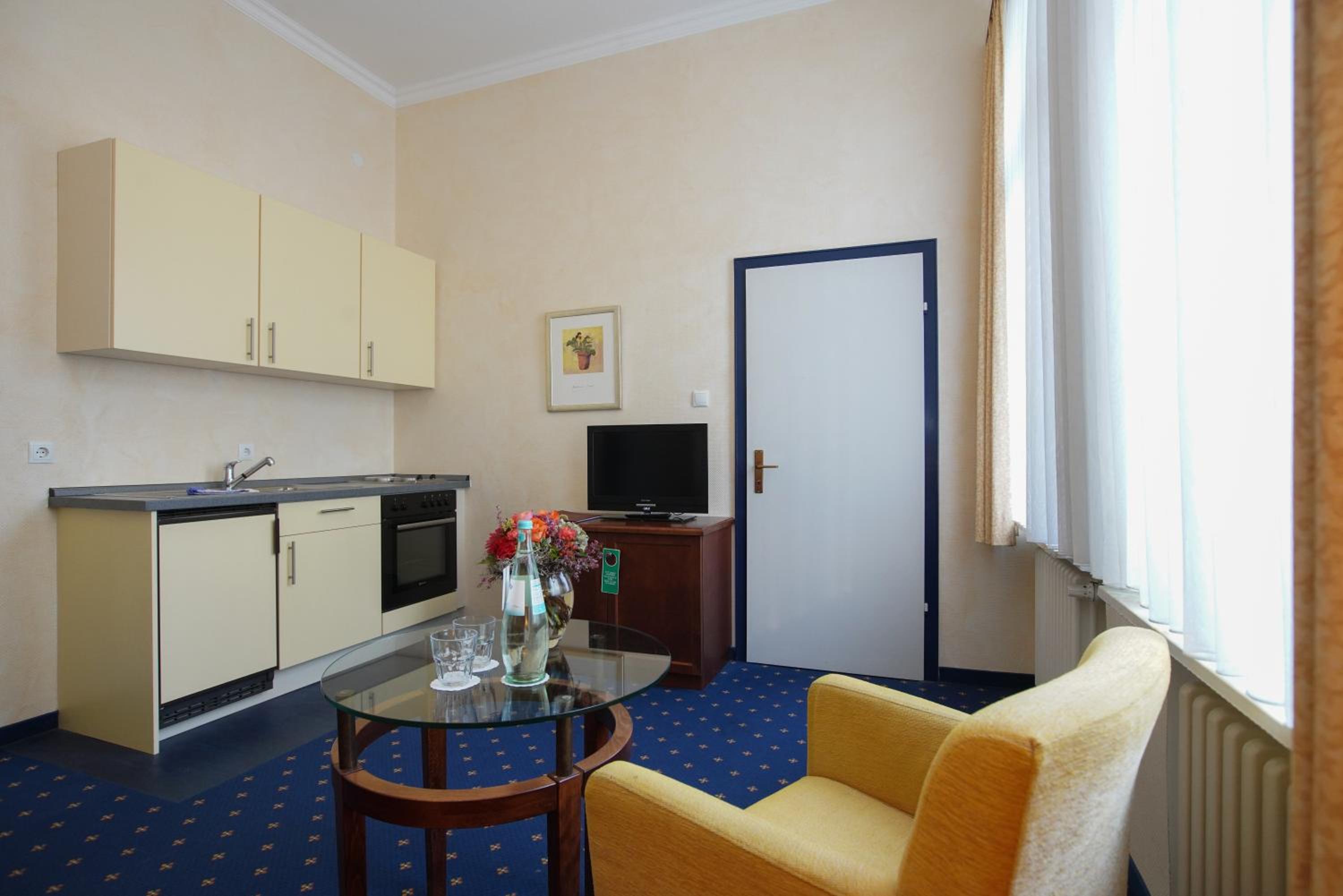 Double Room - Apartment photo 3