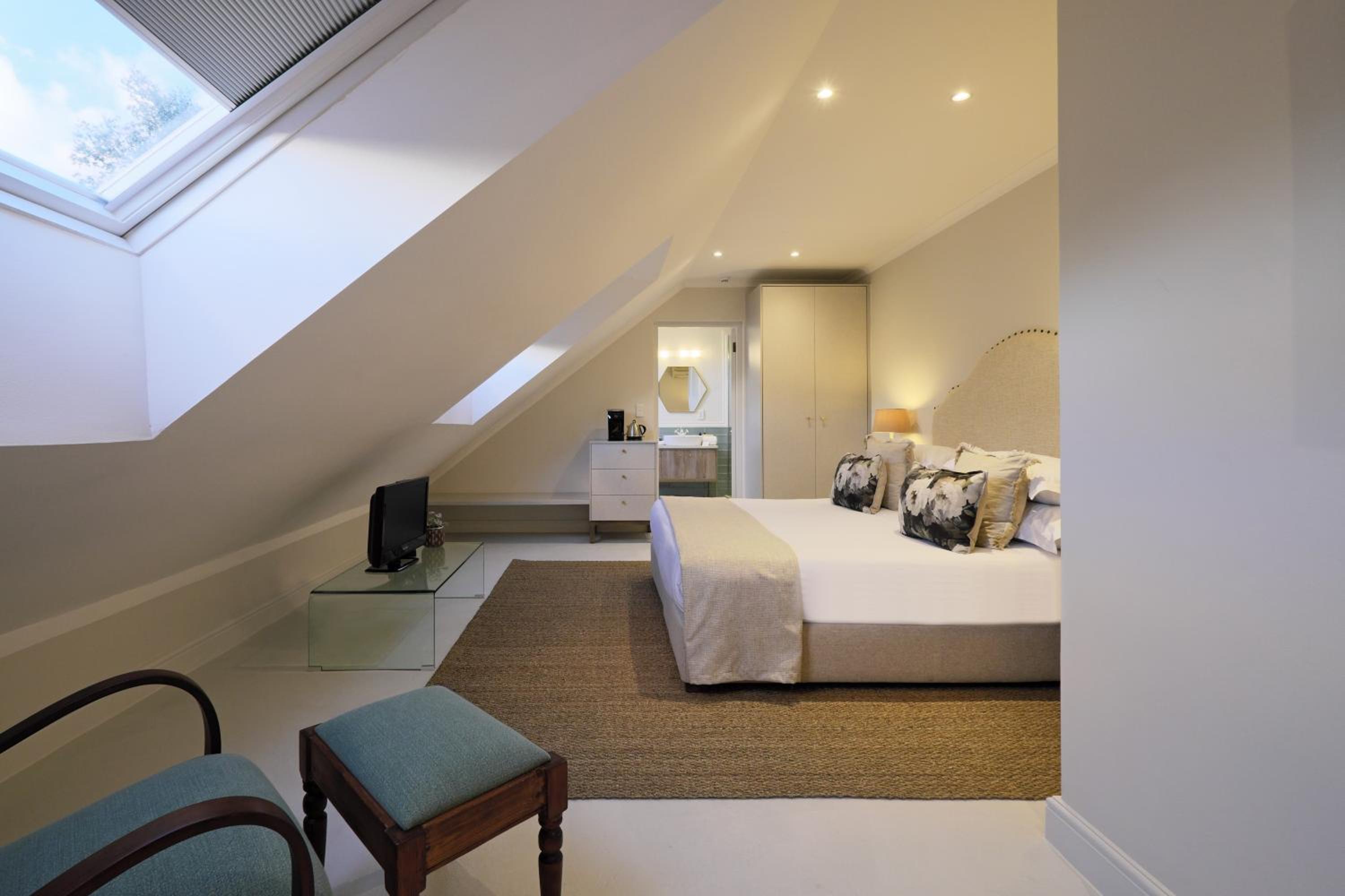 Classic Room - Photo 8