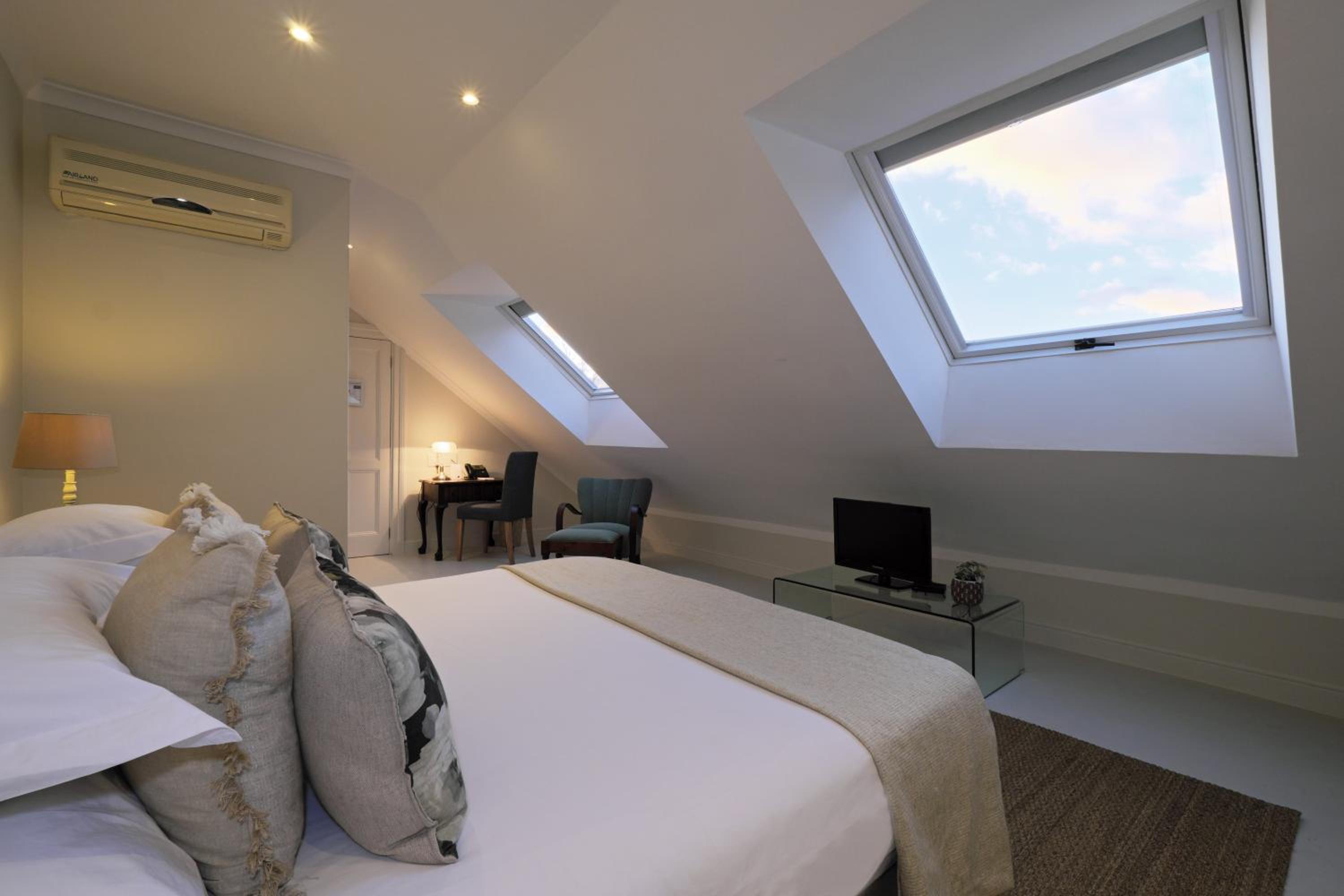 Classic Room - Photo 7