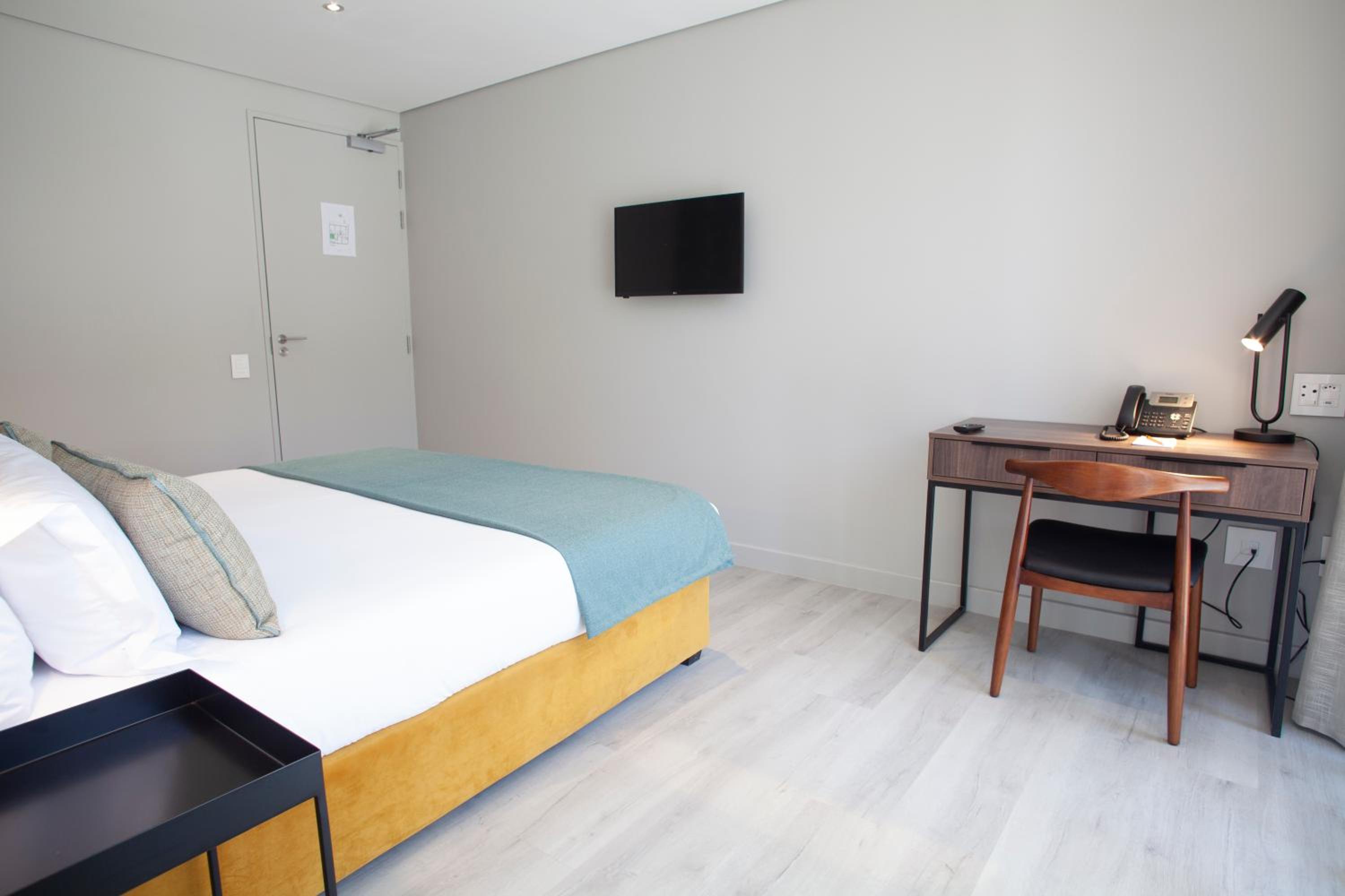 Classic King Room - Photo 4