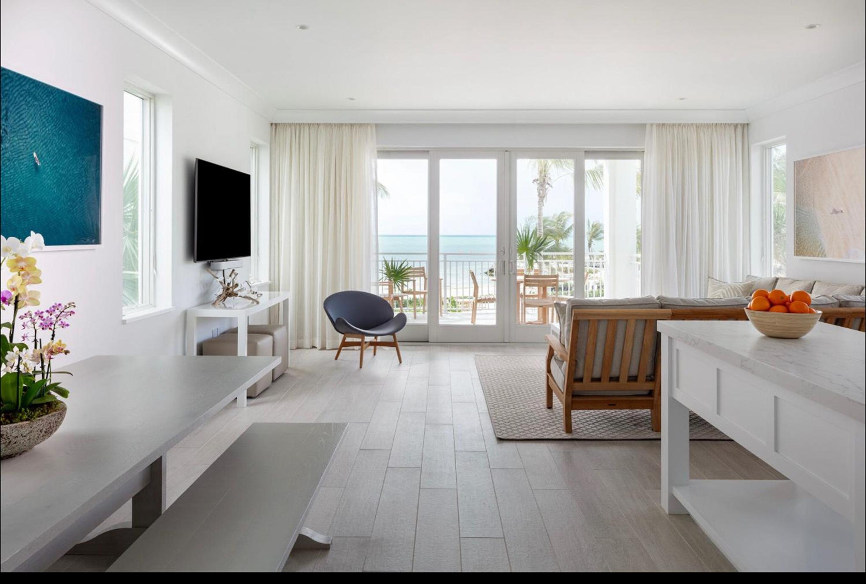 Four-Bedroom Villa with Premium Ocean Views & Bunk beds
