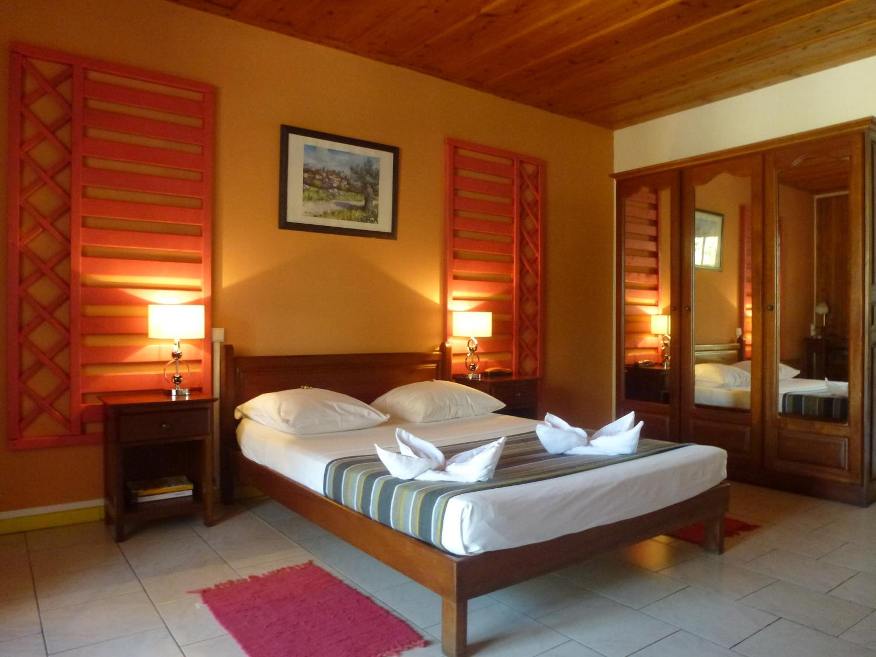 Chambre quadruple, rdc, terrasse