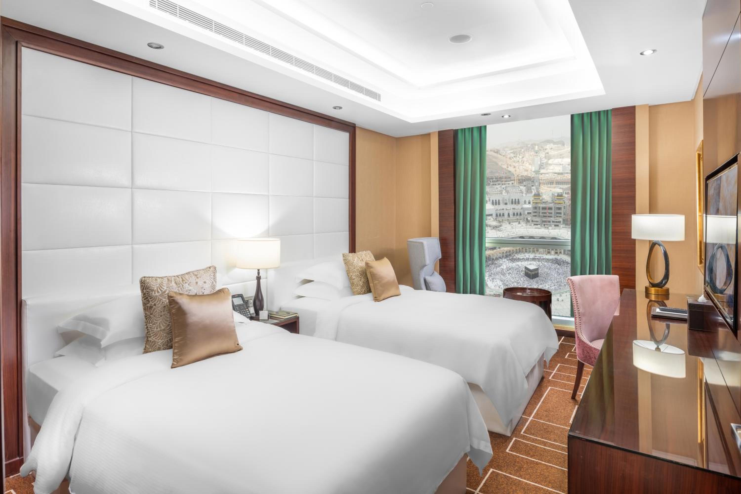 Royal Suite Panoramic Haram with Partial Kaaba View