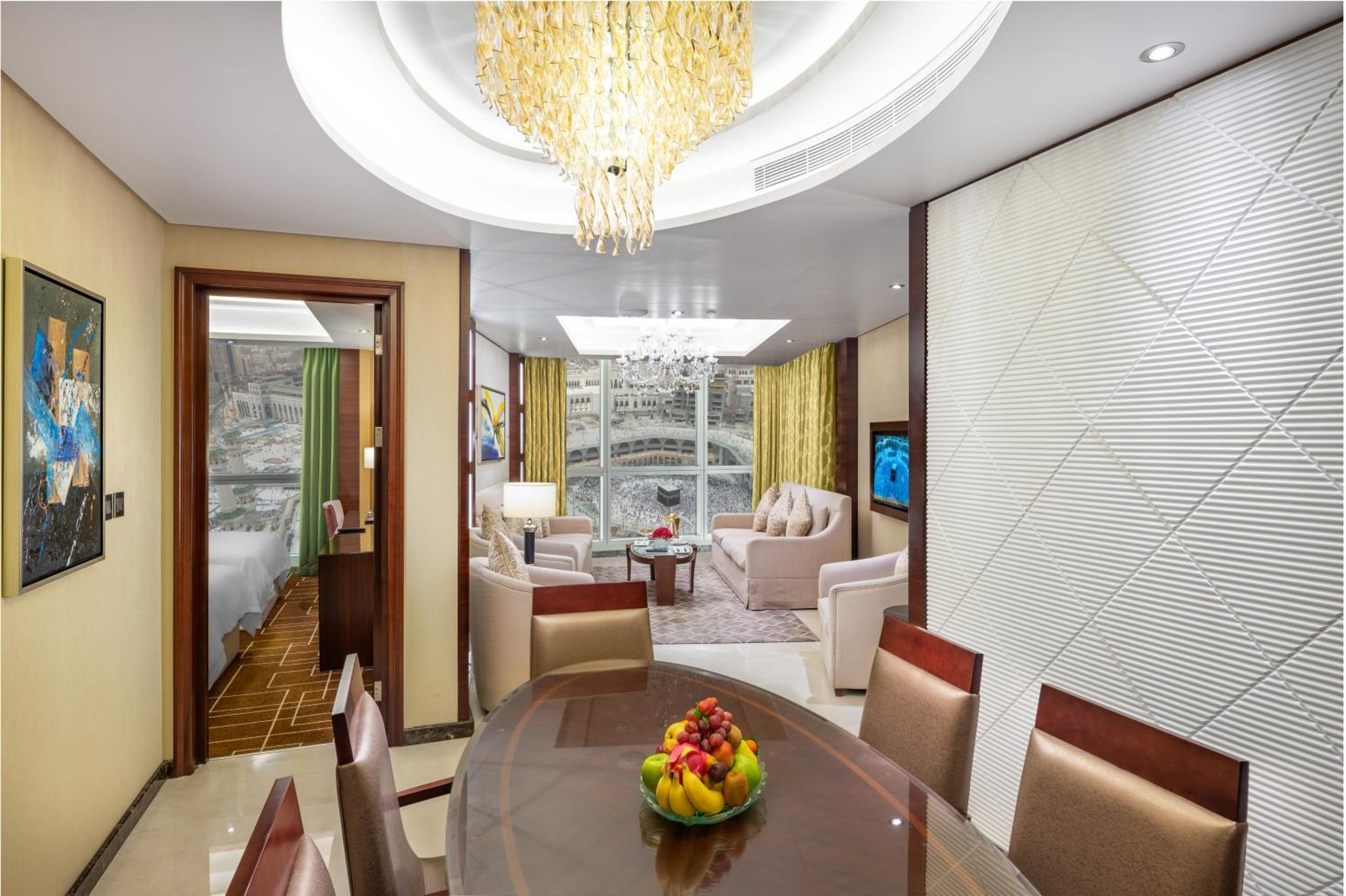 Royal Suite Panoramic Haram with Partial Kaaba View thumbnail 5