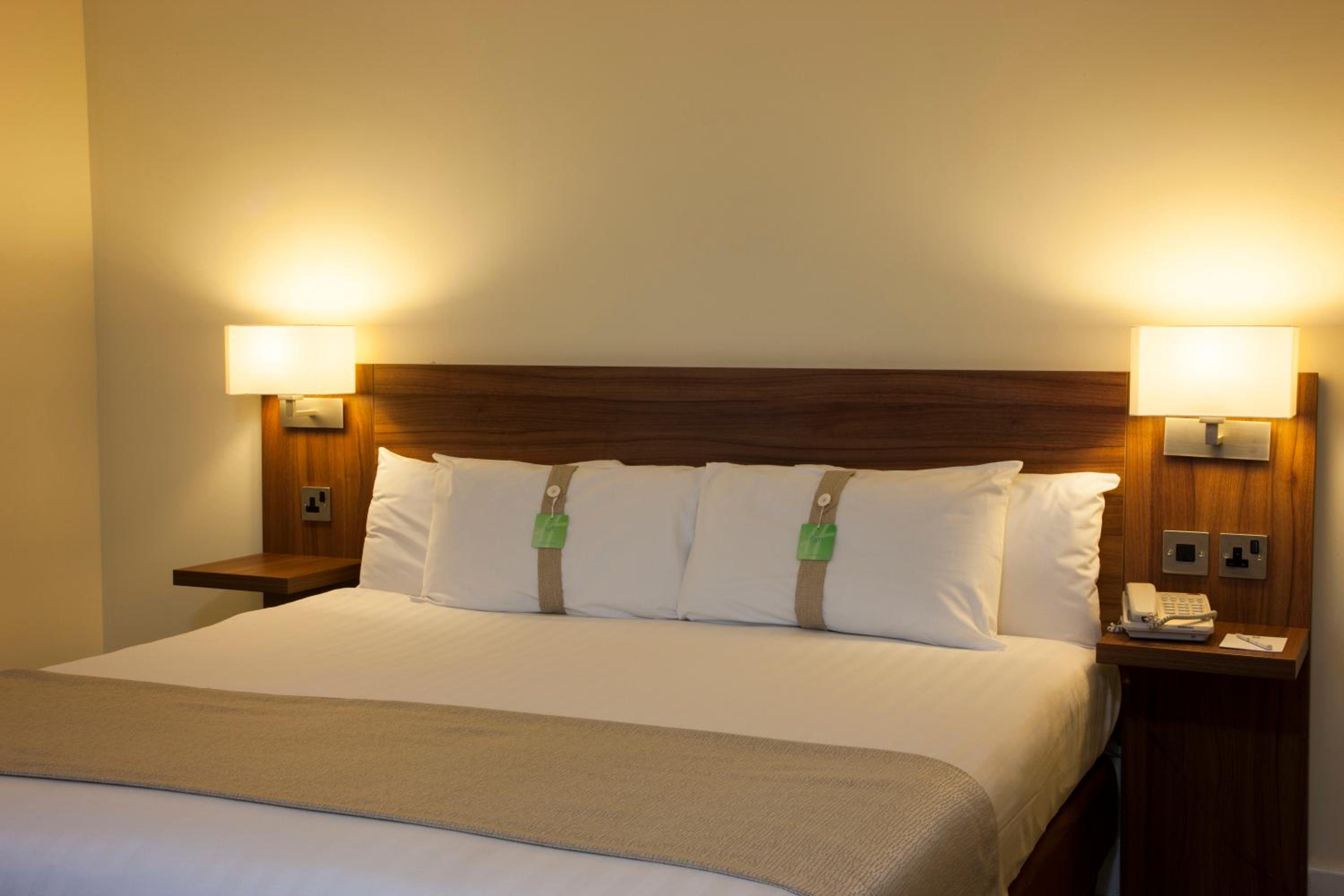 Standard King Room - Photo 1
