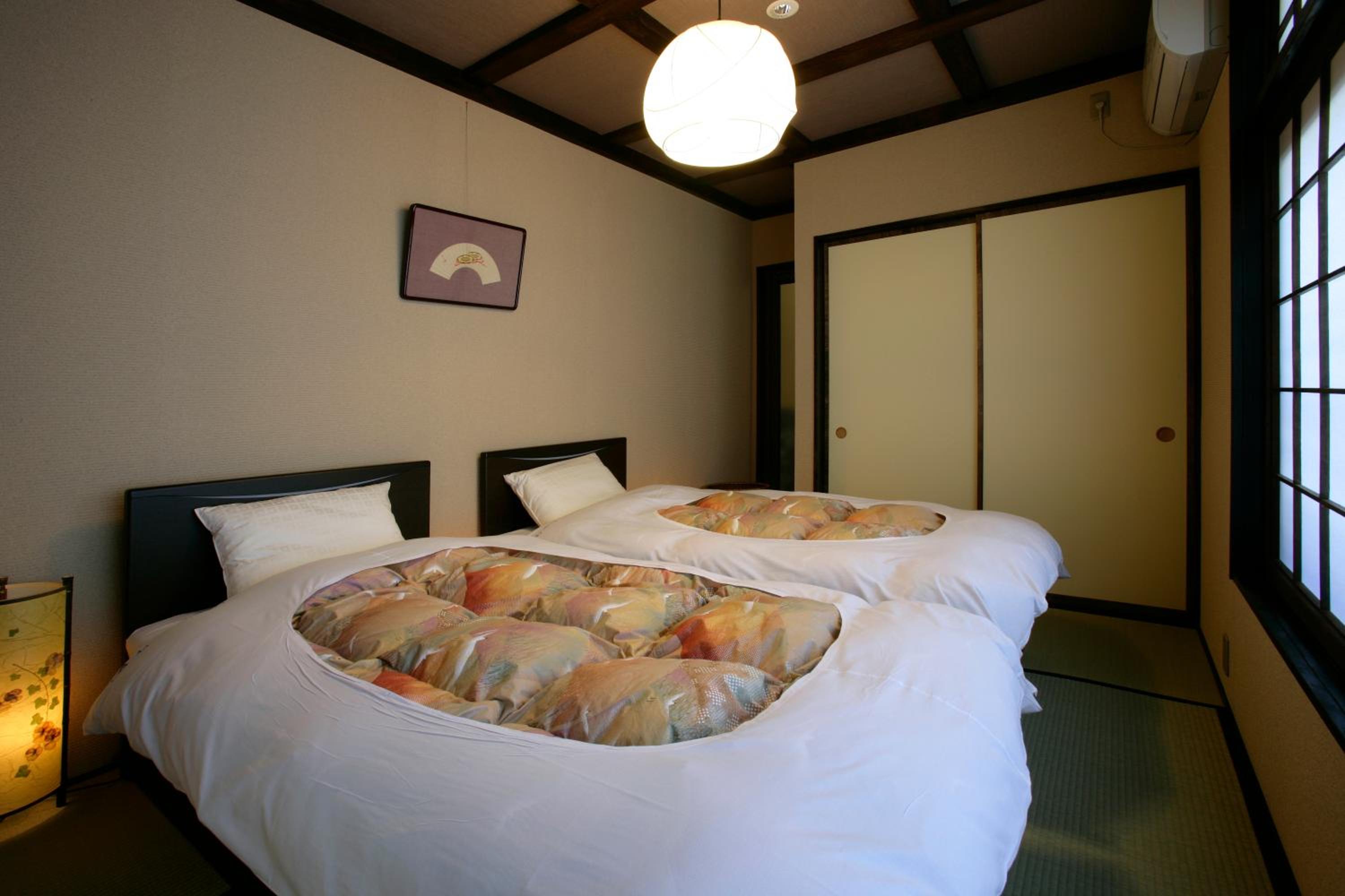Basic Japanese-Style Twin Room with Open-Air Bath and street view photo 2