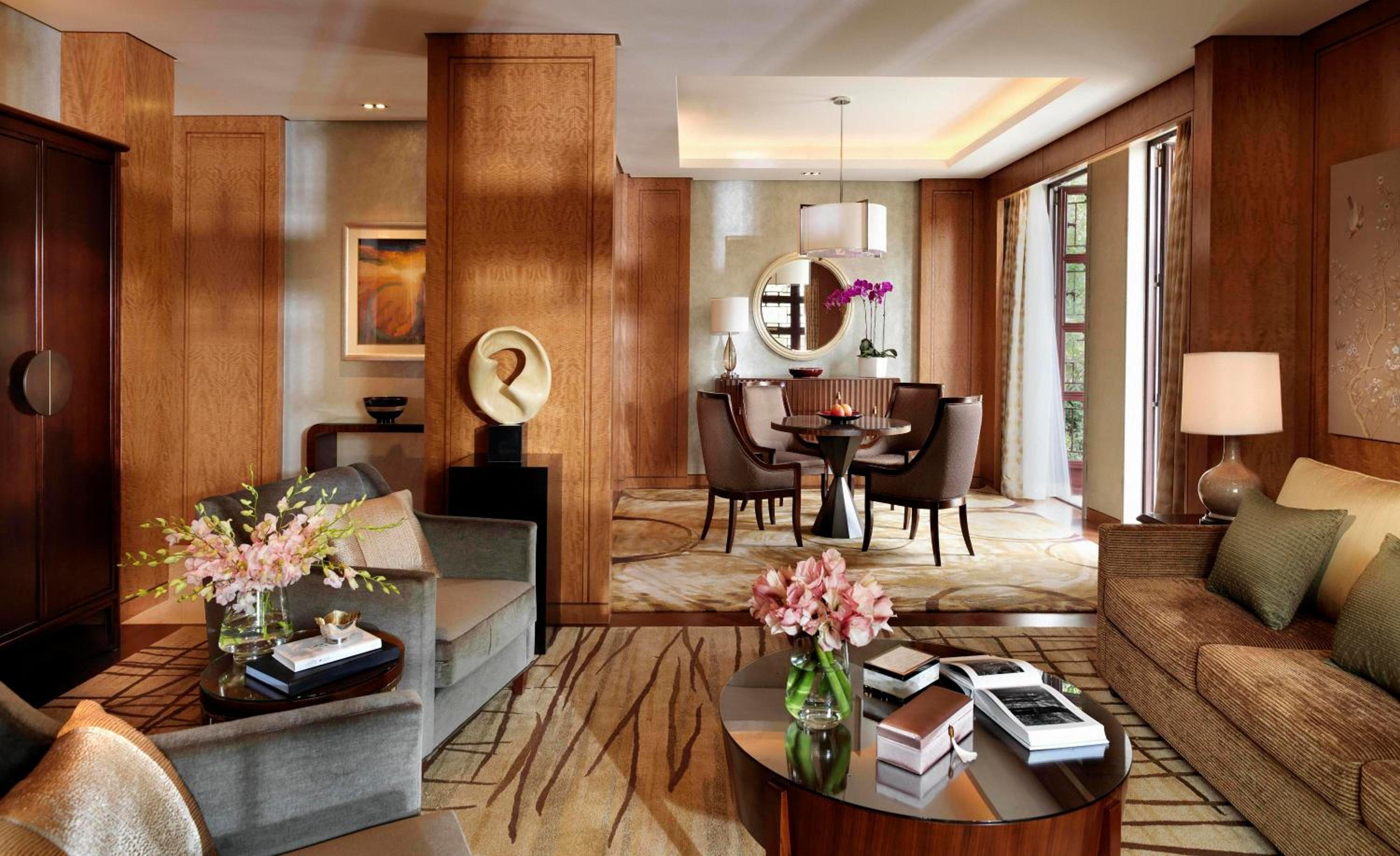  Lagoon Suite
