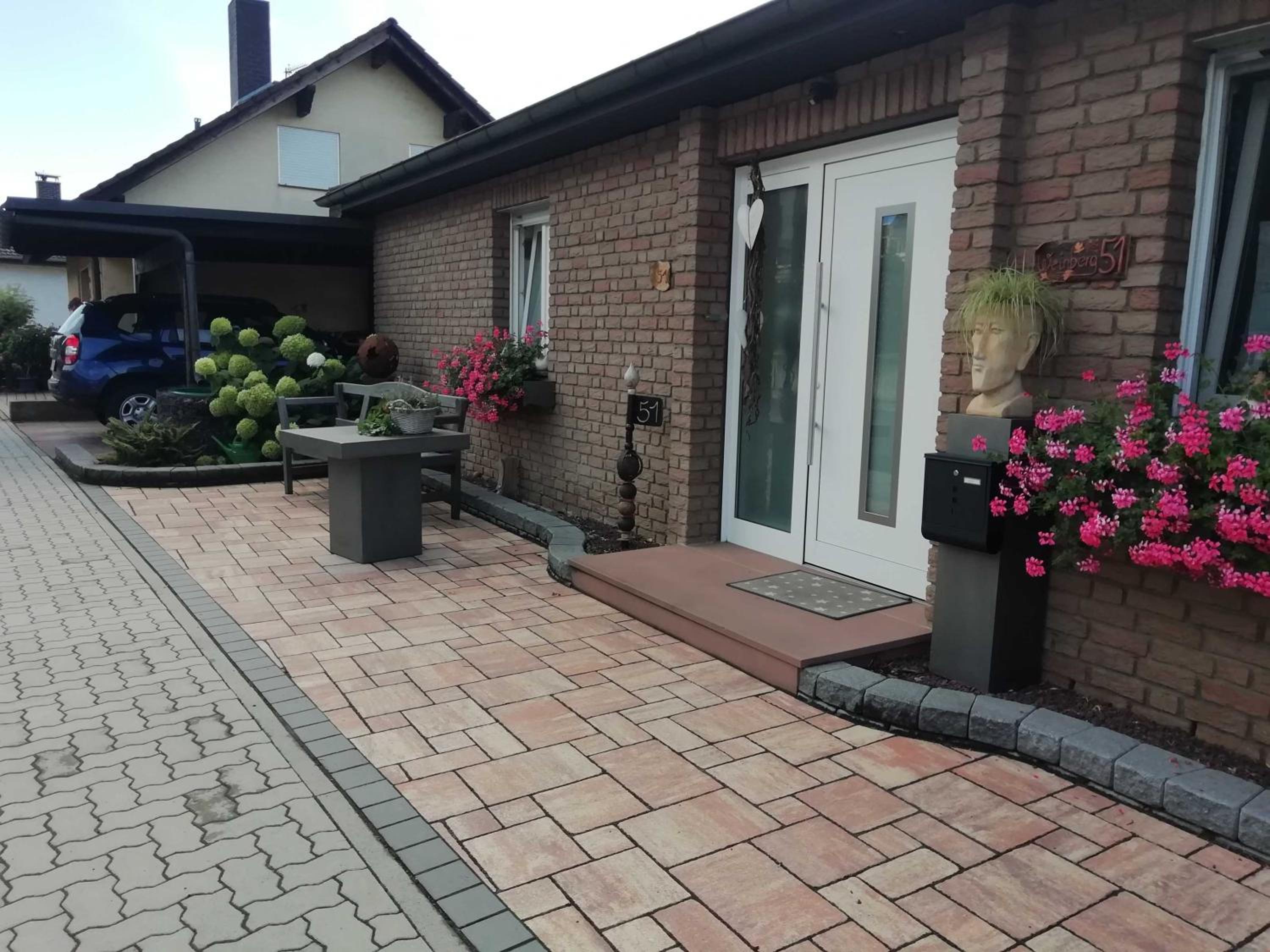 One-Bedroom Apartment with Terrace photo 2