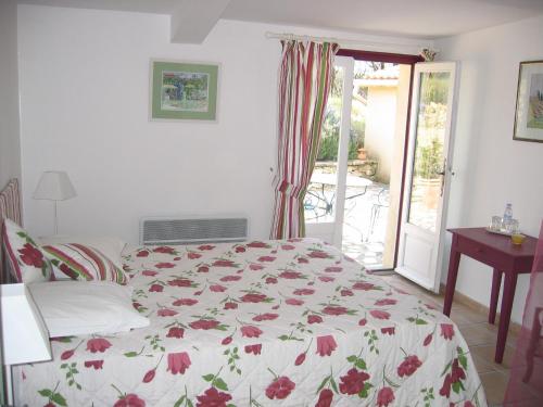 Double or Twin Room photo 1